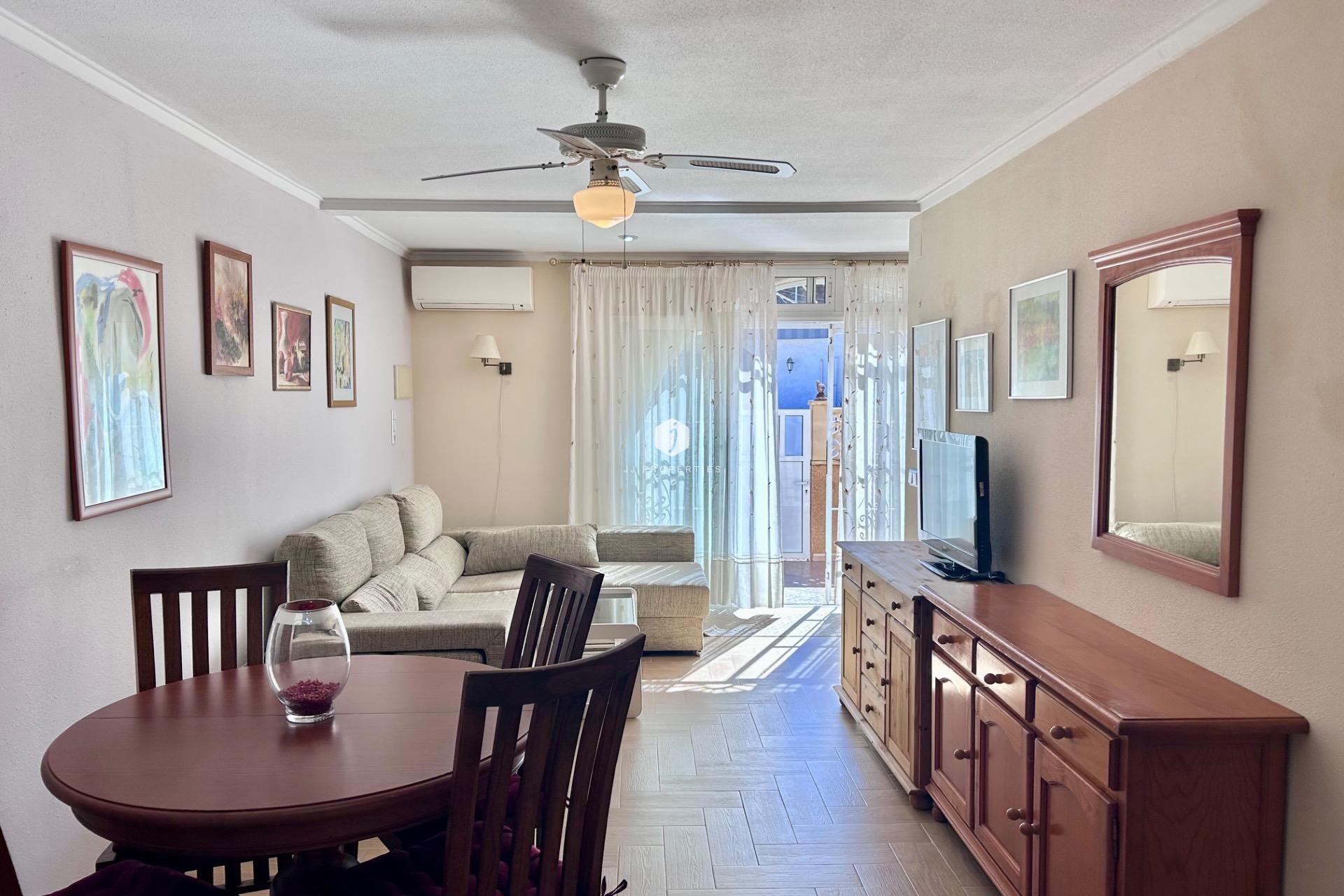 Aus zweiter Hand - Chalet -
Torrevieja - La Siesta - El Salado - Torreta