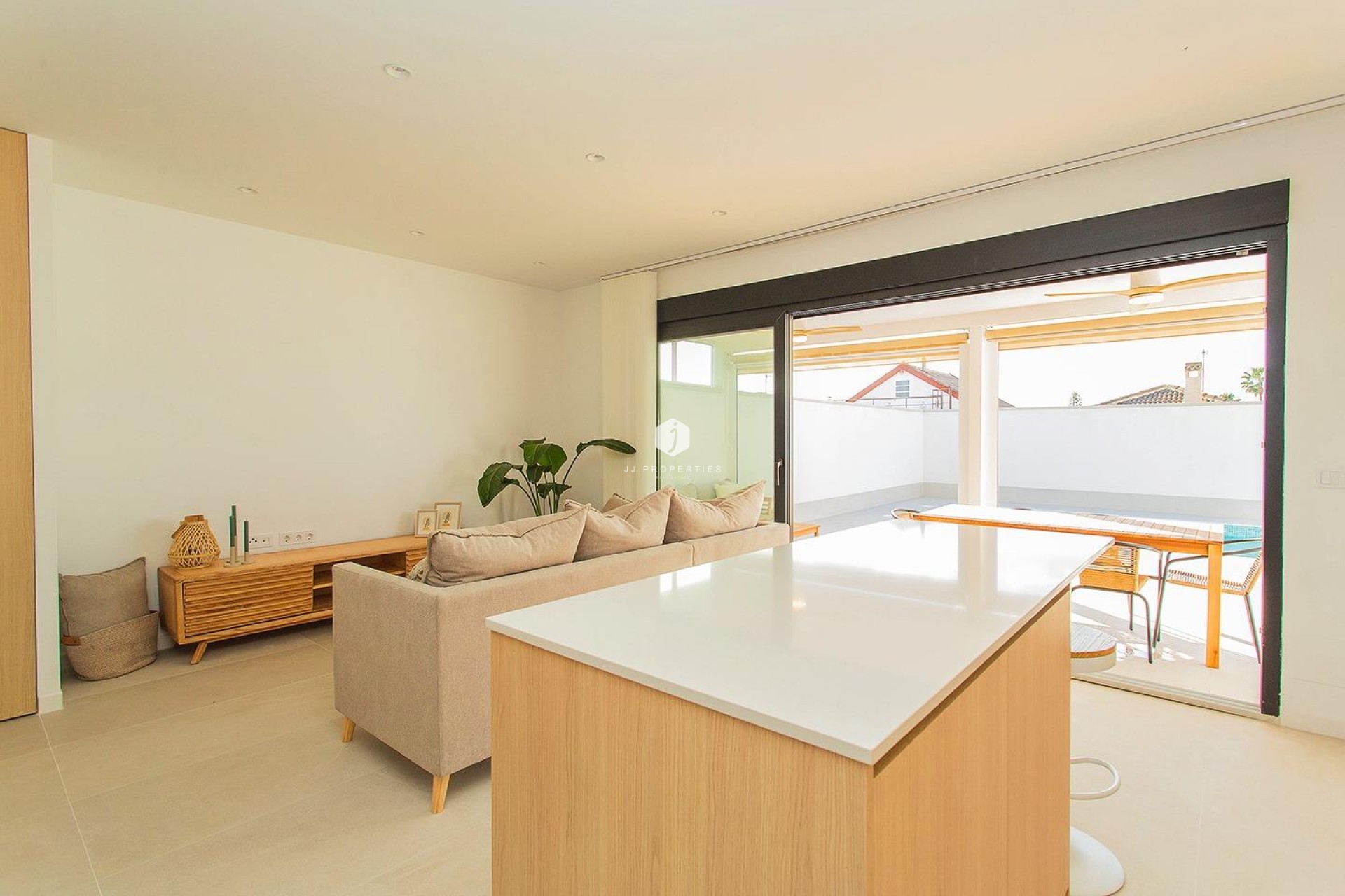 Aus zweiter Hand - Chalet -
Torrevieja - La siesta