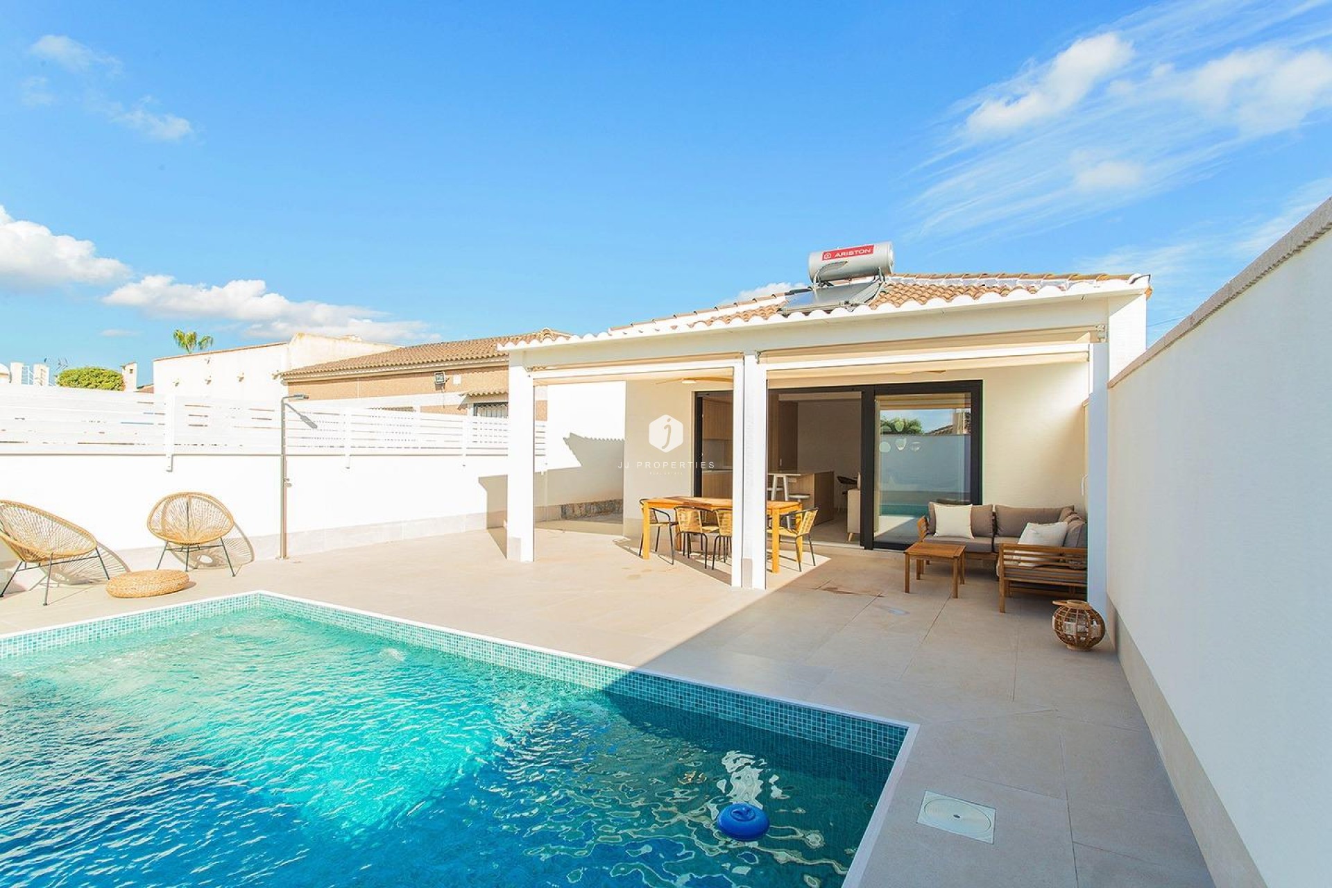 Aus zweiter Hand - Chalet -
Torrevieja - La siesta