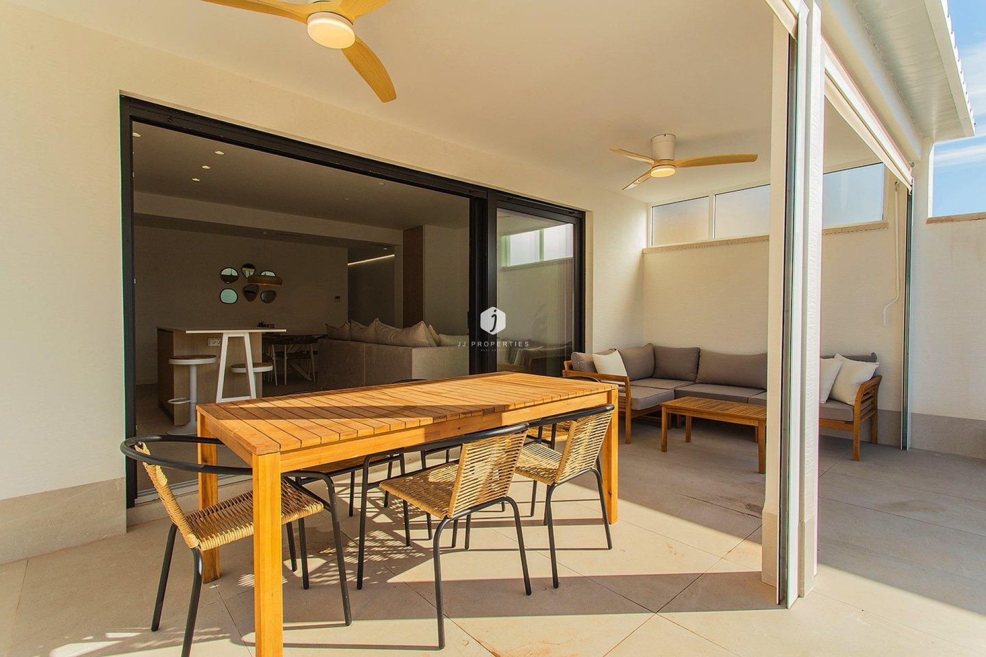 Aus zweiter Hand - Chalet -
Torrevieja - La siesta