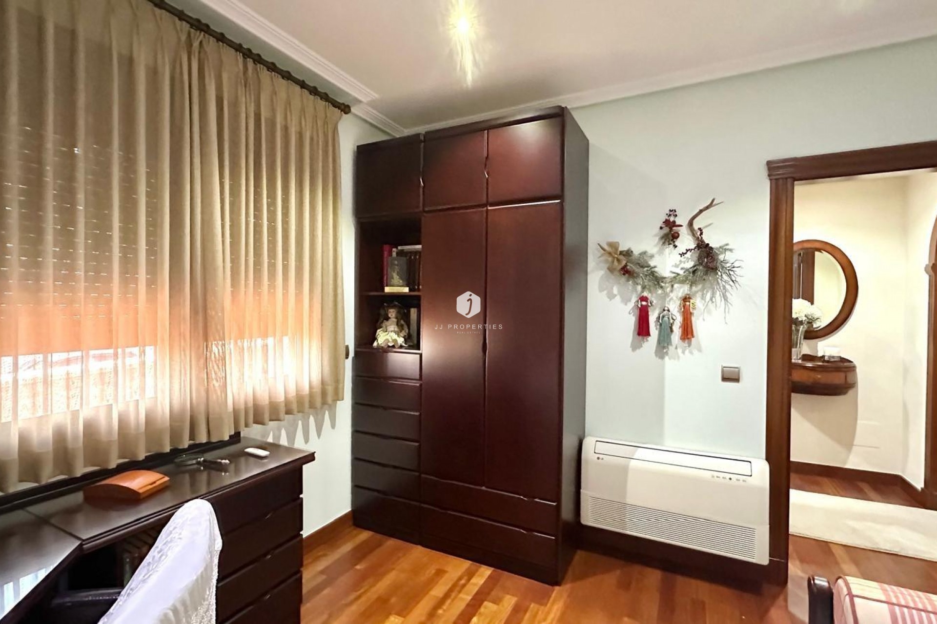 Aus zweiter Hand - Chalet -
Torrevieja - La siesta