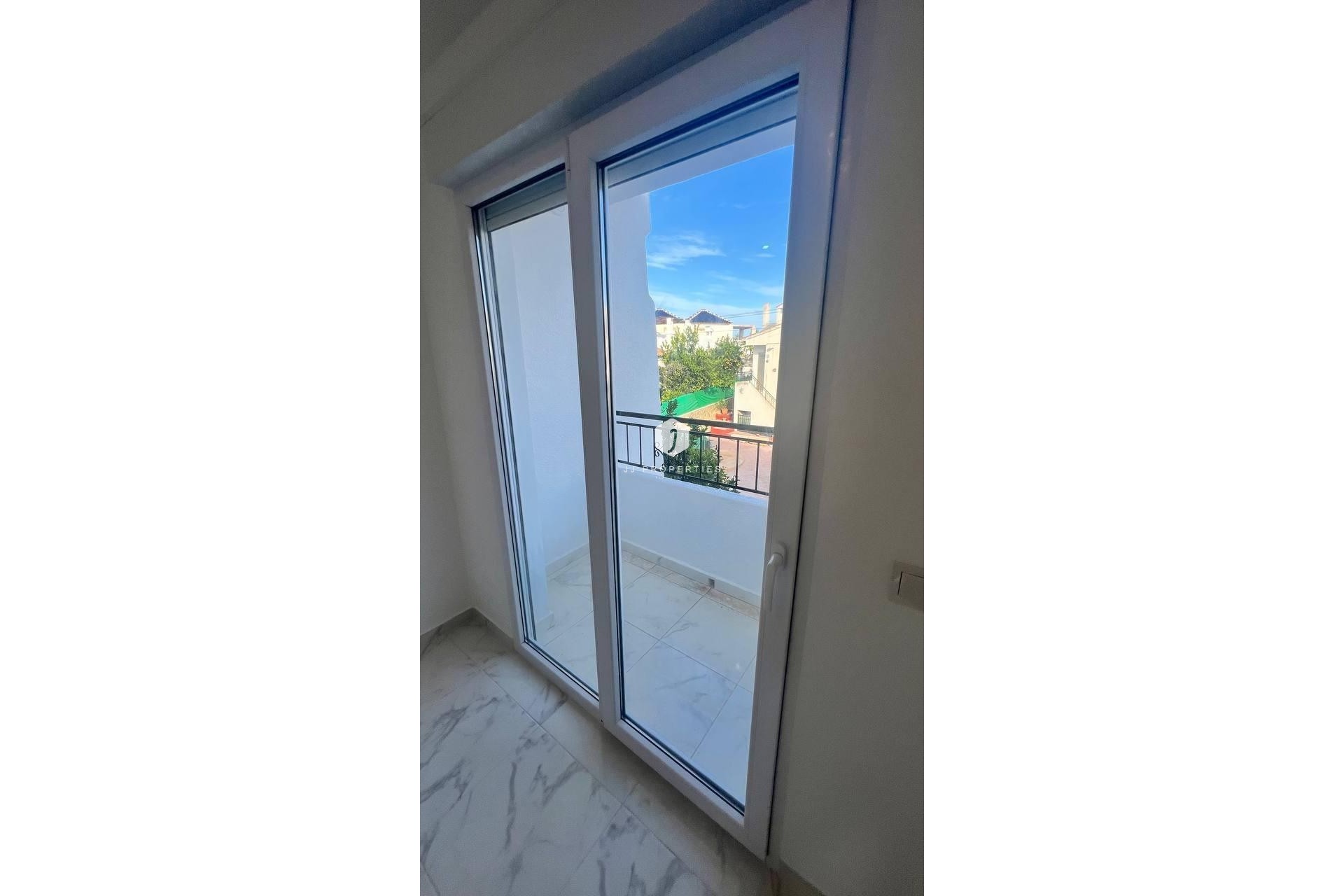 Aus zweiter Hand - Chalet -
Torrevieja - Los Balcones - Los Altos del Edén