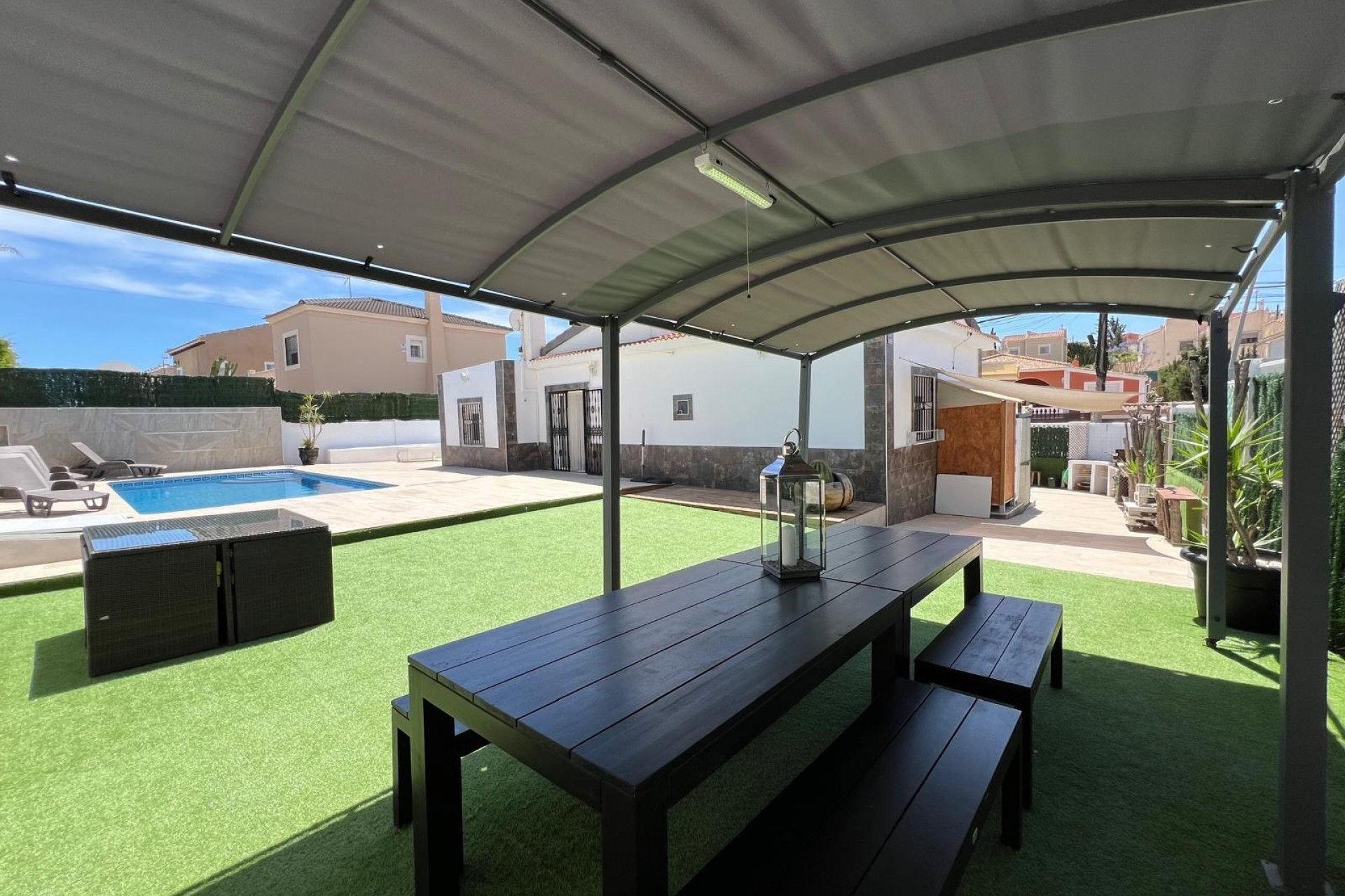 Aus zweiter Hand - Chalet -
Torrevieja - Los Balcones