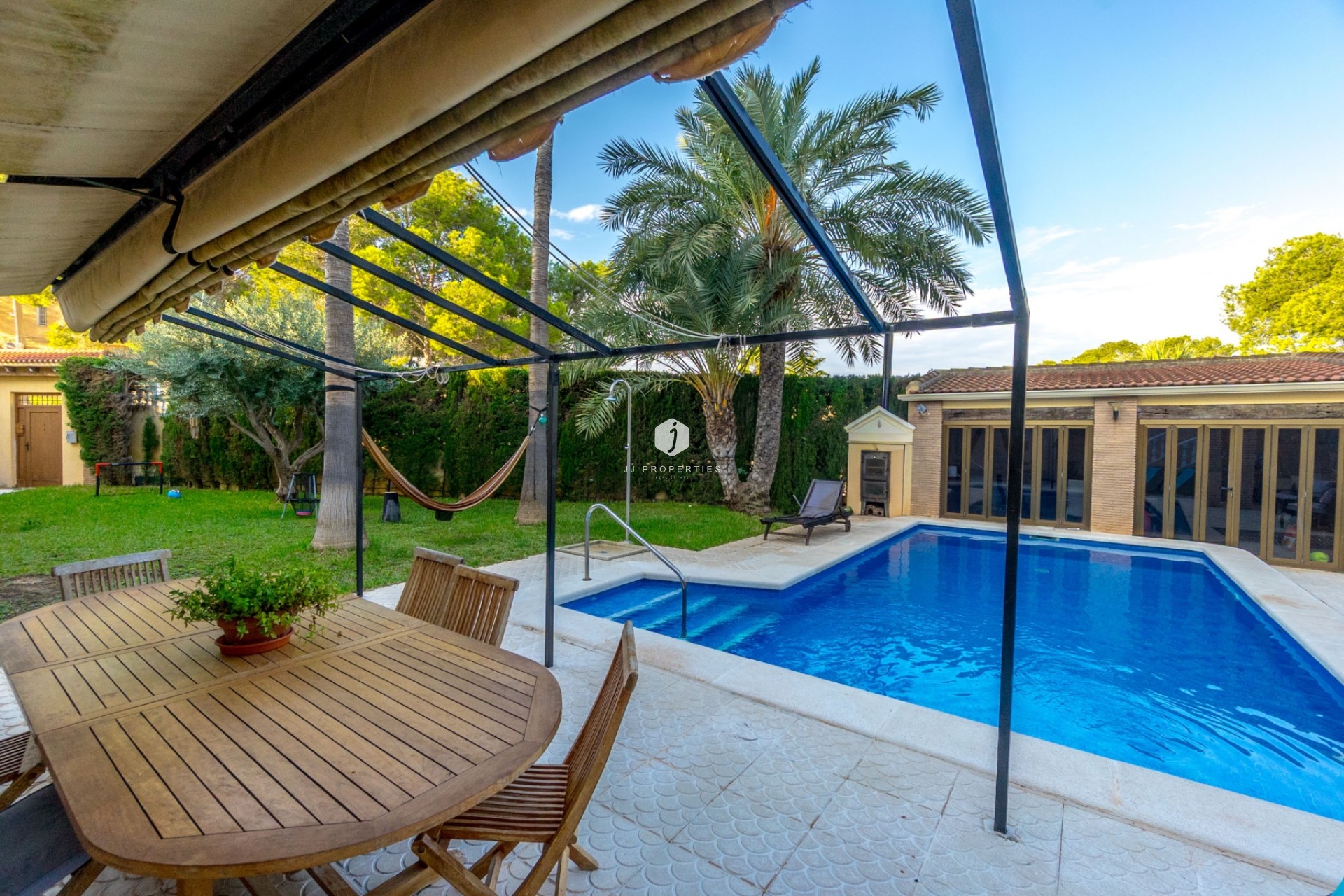 Aus zweiter Hand - Chalet -
Torrevieja - Los balcones