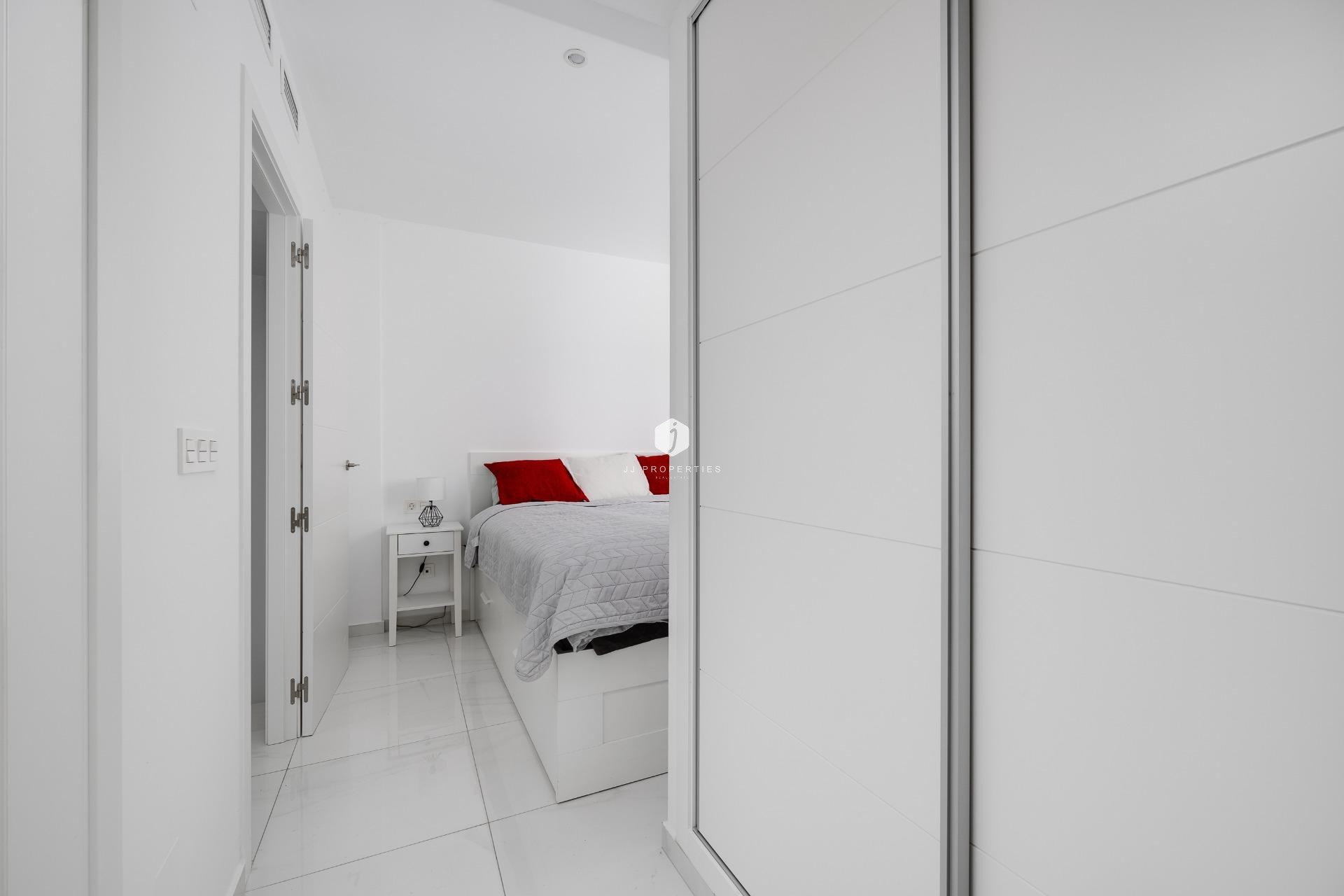 Aus zweiter Hand - Chalet -
Torrevieja - Los Balcones