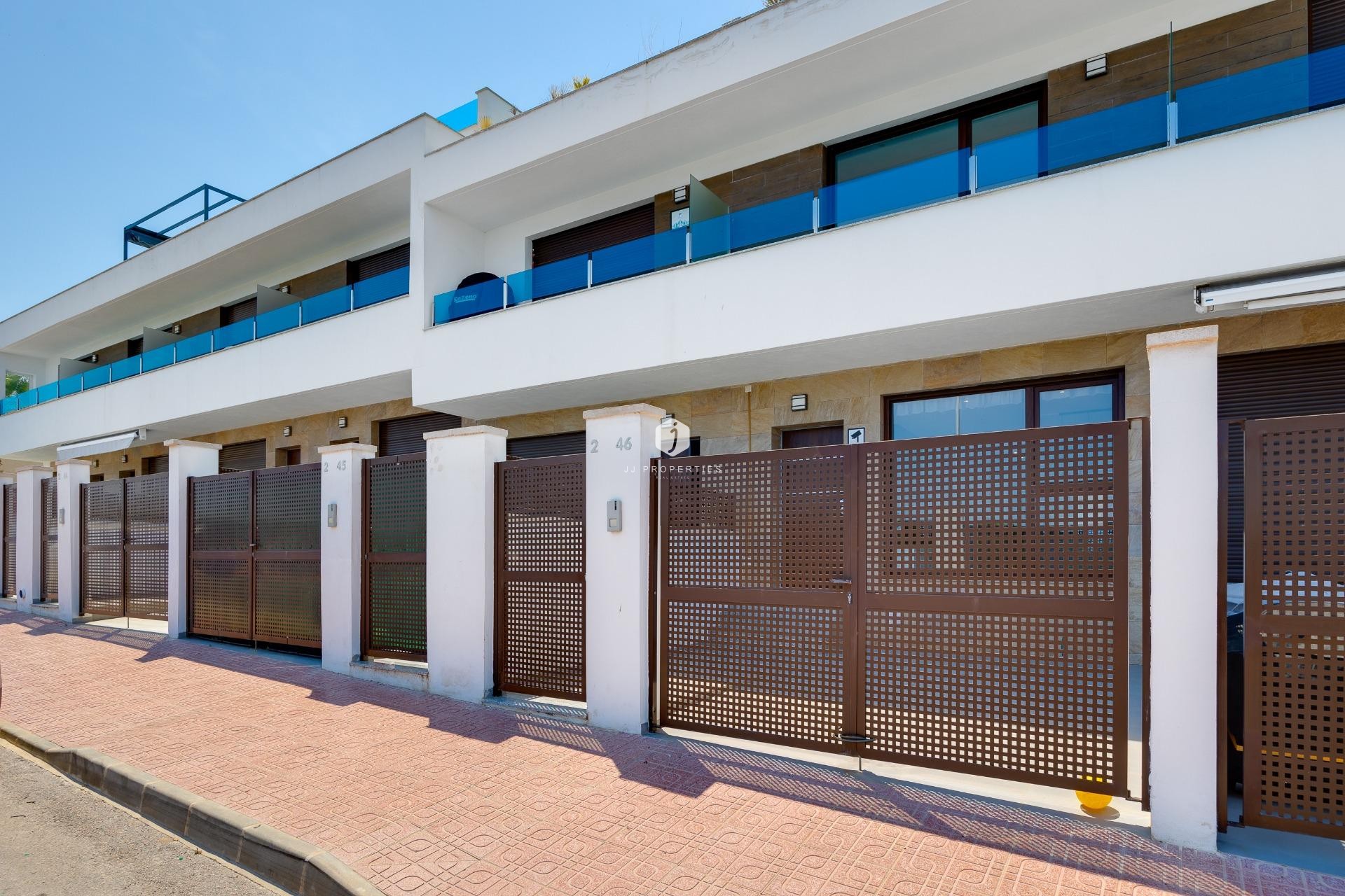 Aus zweiter Hand - Chalet -
Torrevieja - Los Balcones