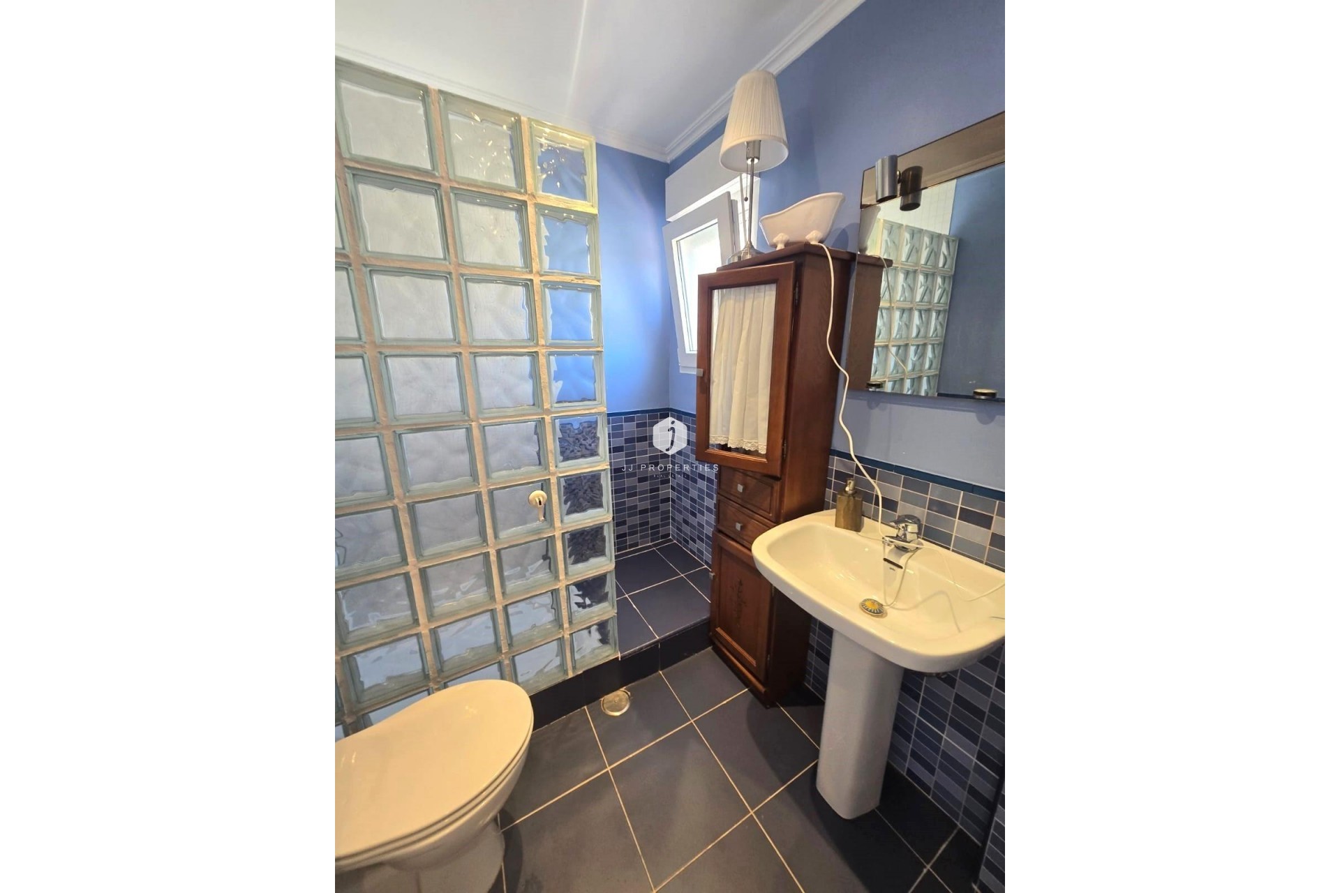Aus zweiter Hand - Chalet -
Torrevieja - Los Balcones