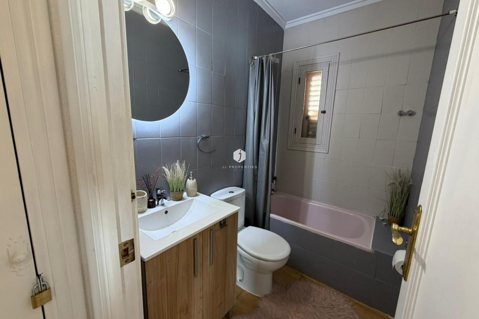 Aus zweiter Hand - Chalet -
Torrevieja - Los Frutales