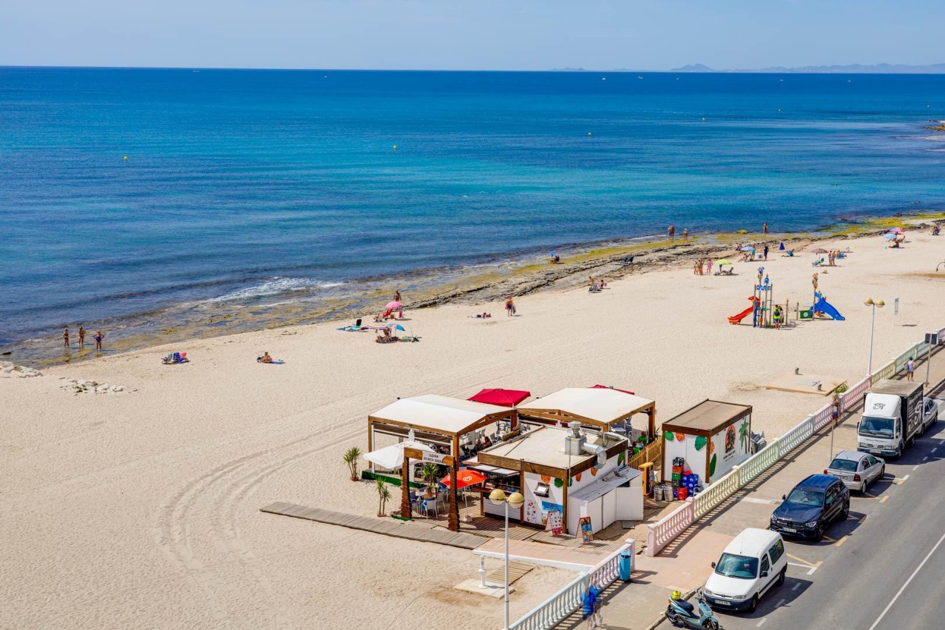 Aus zweiter Hand - Chalet -
Torrevieja - Playa de los Locos