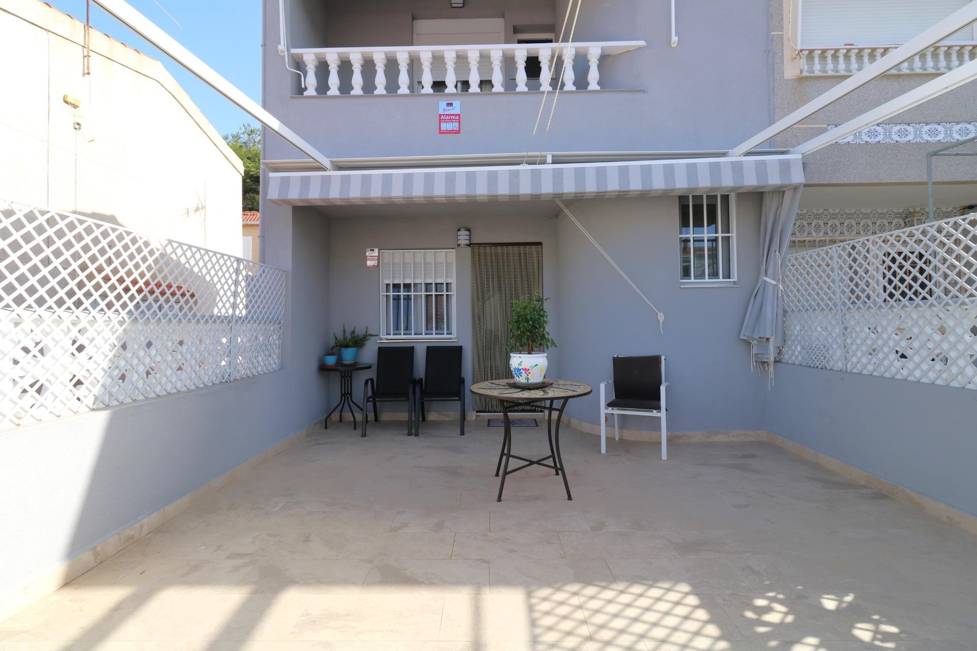 Aus zweiter Hand - Chalet -
Torrevieja - Playa de los Naufragos