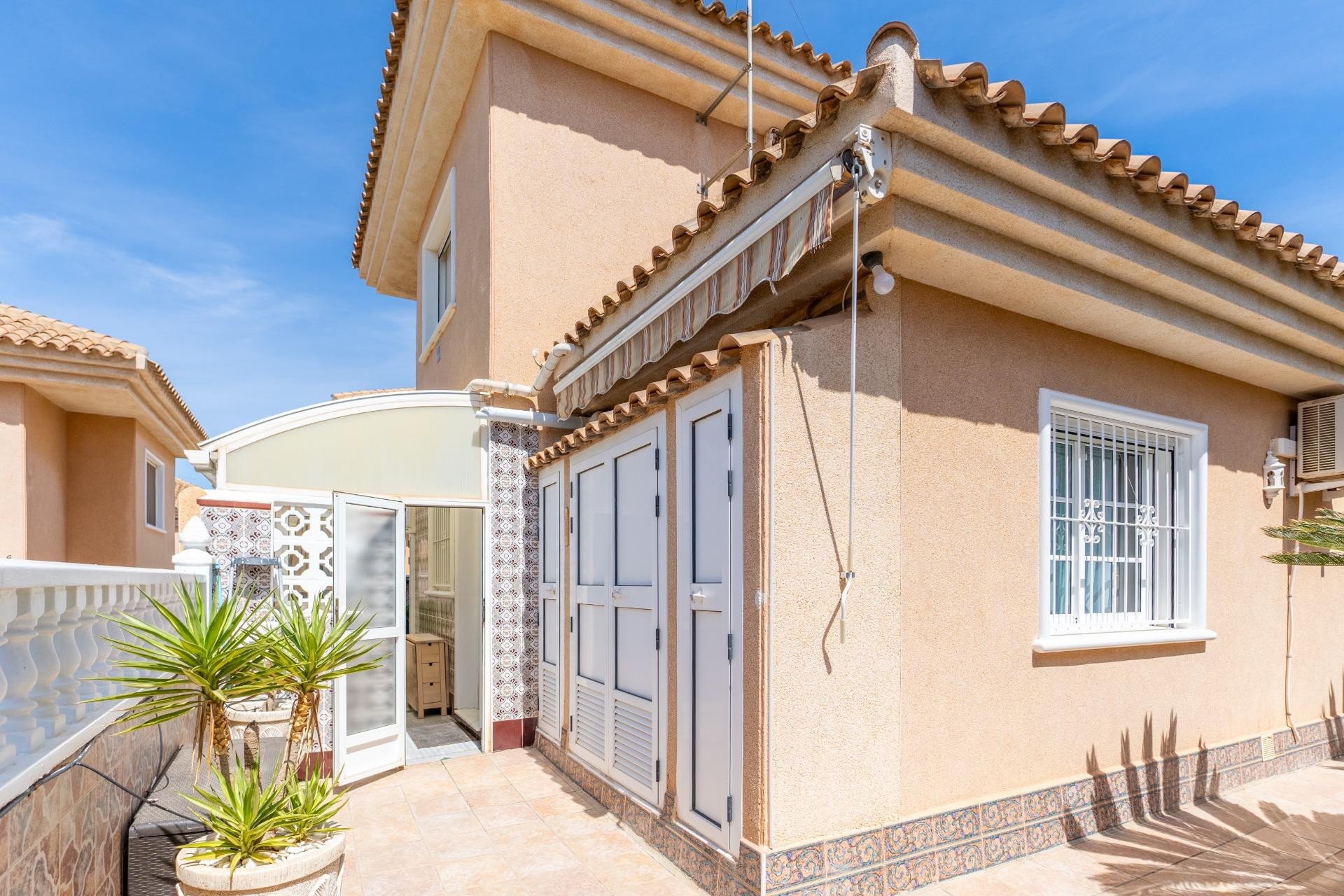 Aus zweiter Hand - Chalet -
Torrevieja - Punta prima