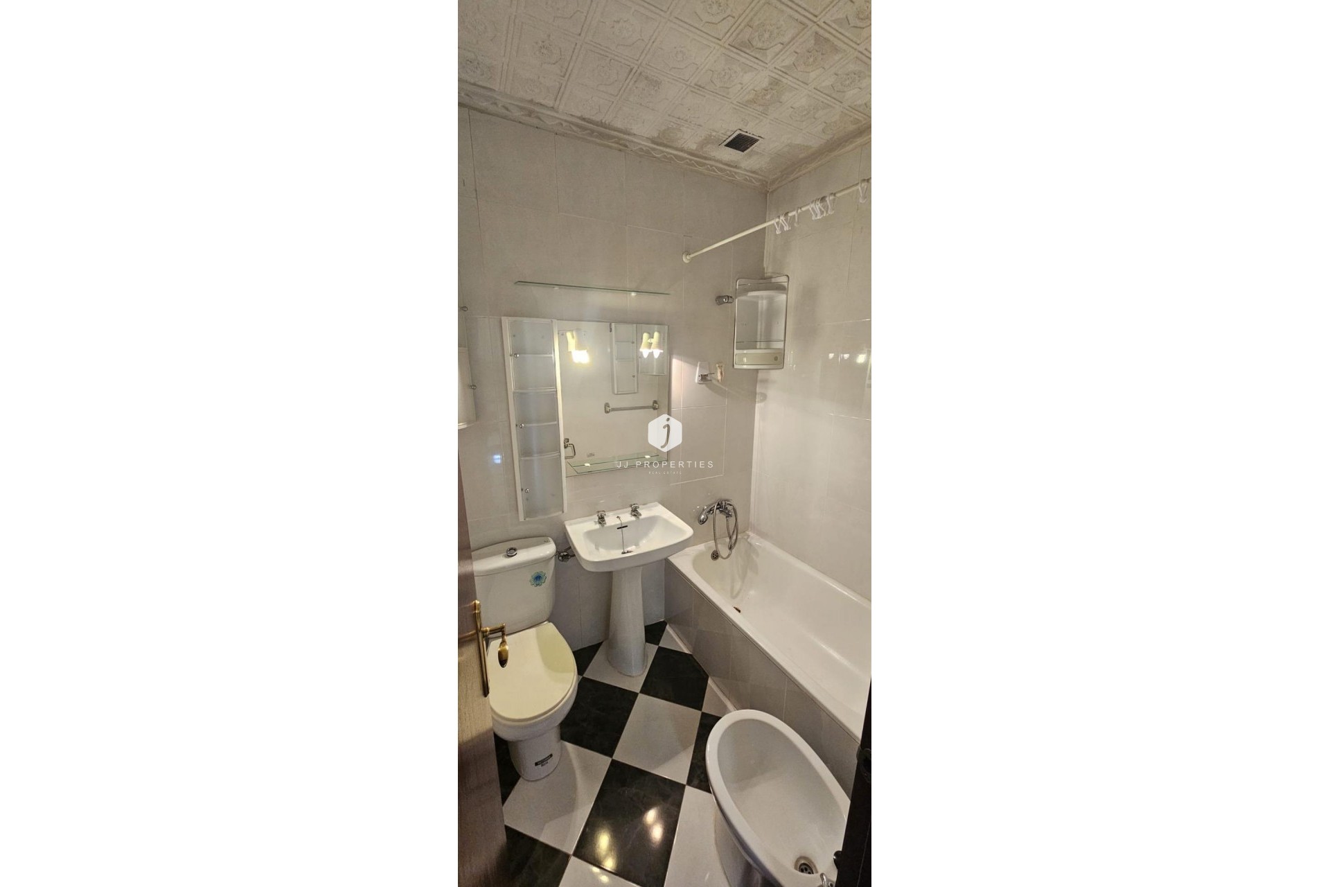 Aus zweiter Hand - Chalet -
Torrevieja - Torreta Florida