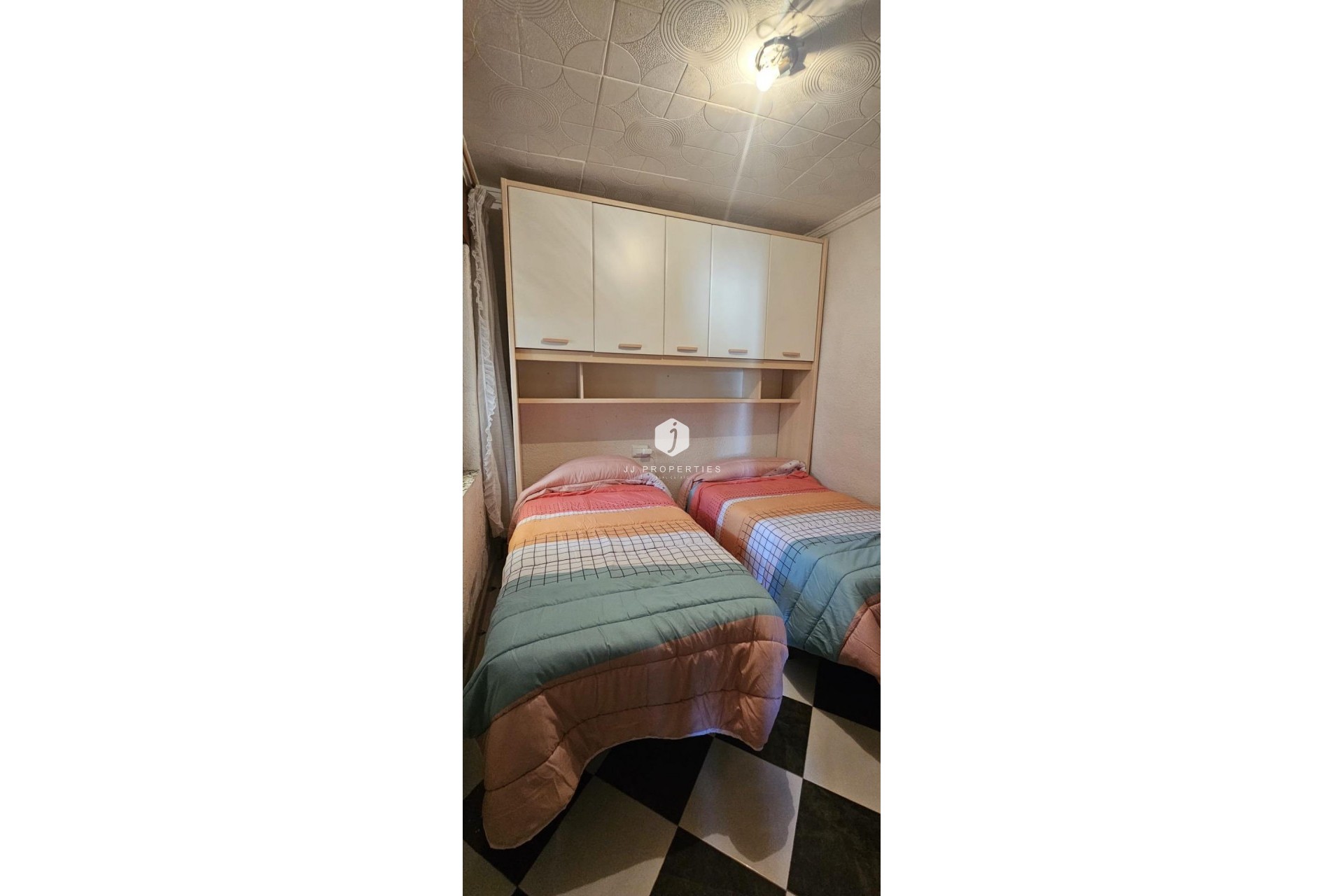 Aus zweiter Hand - Chalet -
Torrevieja - Torreta Florida