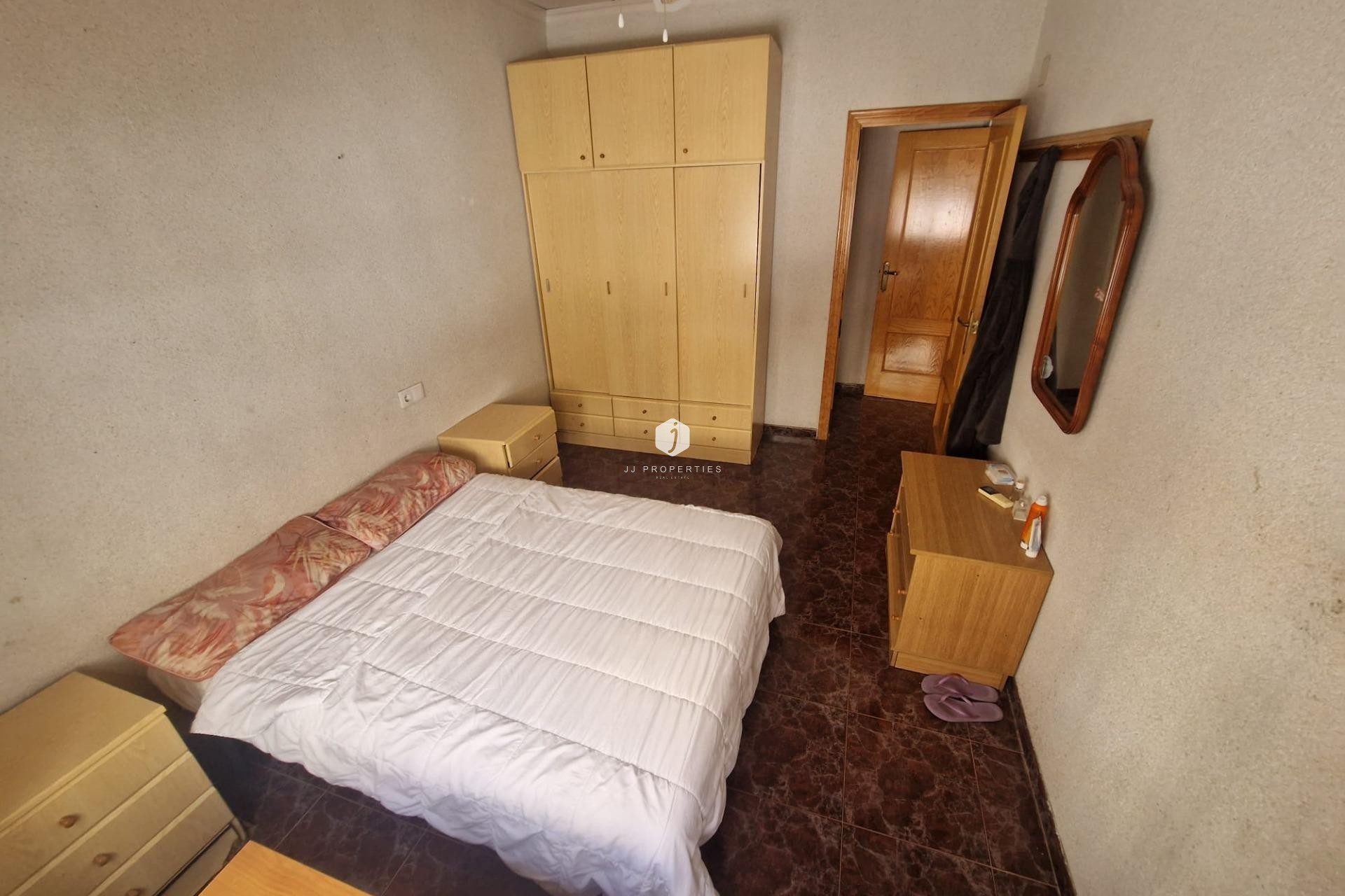 Aus zweiter Hand - Chalet -
Torrevieja