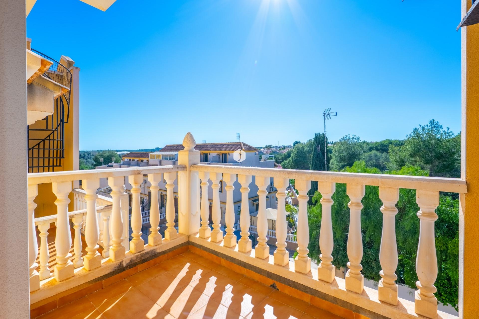 Aus zweiter Hand - Duplex -
Algorfa - Comunidad Valenciana