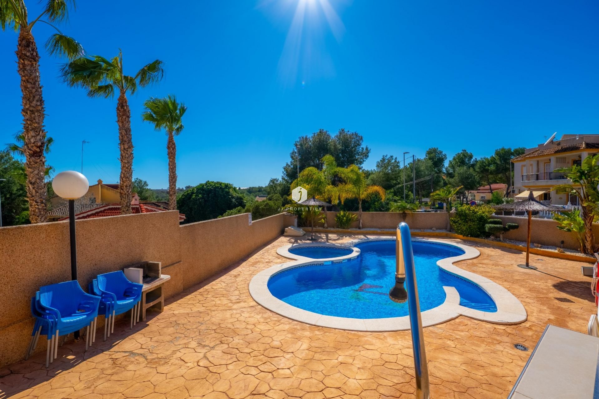 Aus zweiter Hand - Duplex -
Algorfa - Comunidad Valenciana