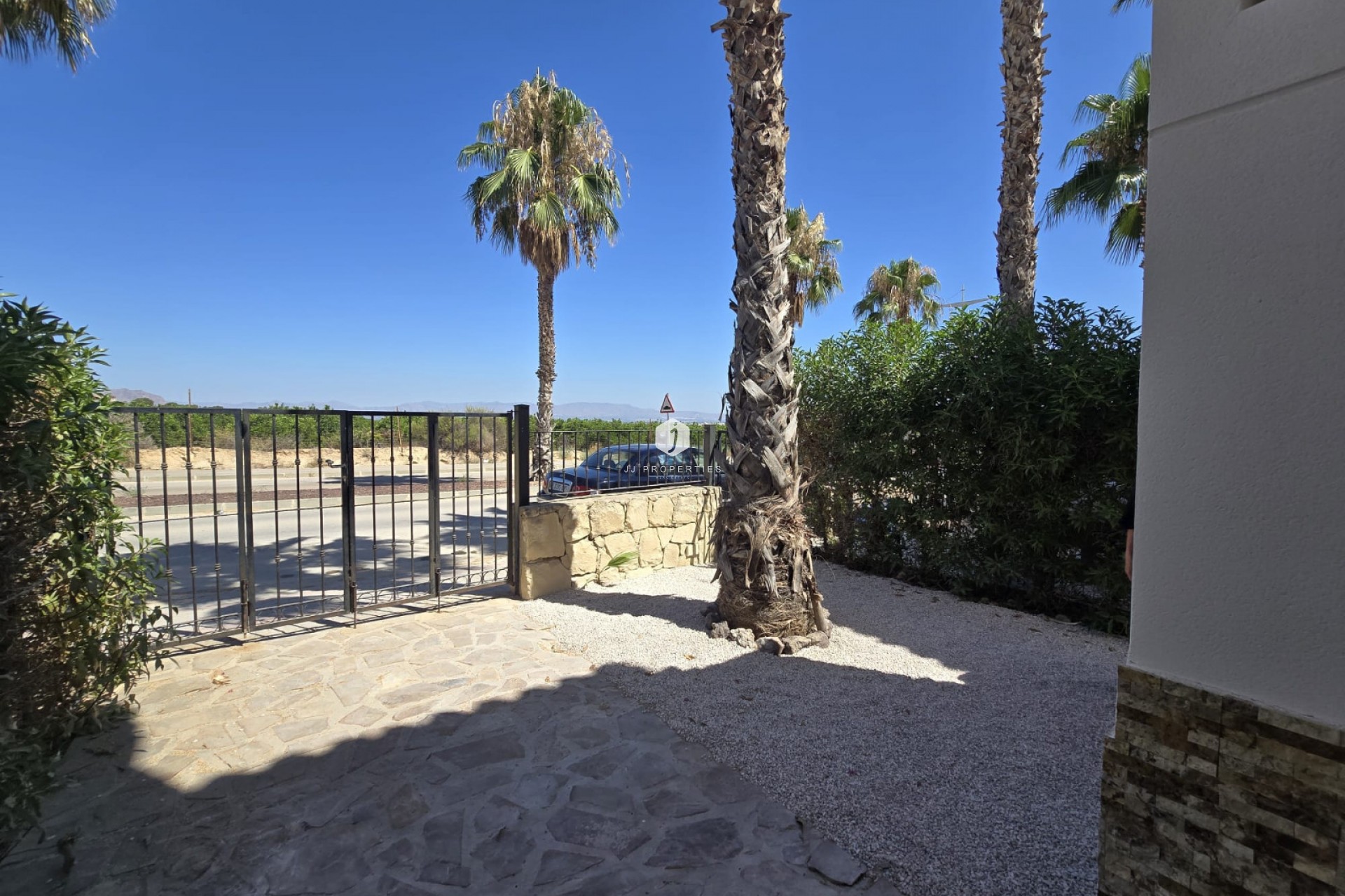 Aus zweiter Hand - Duplex -
Algorfa - Inland