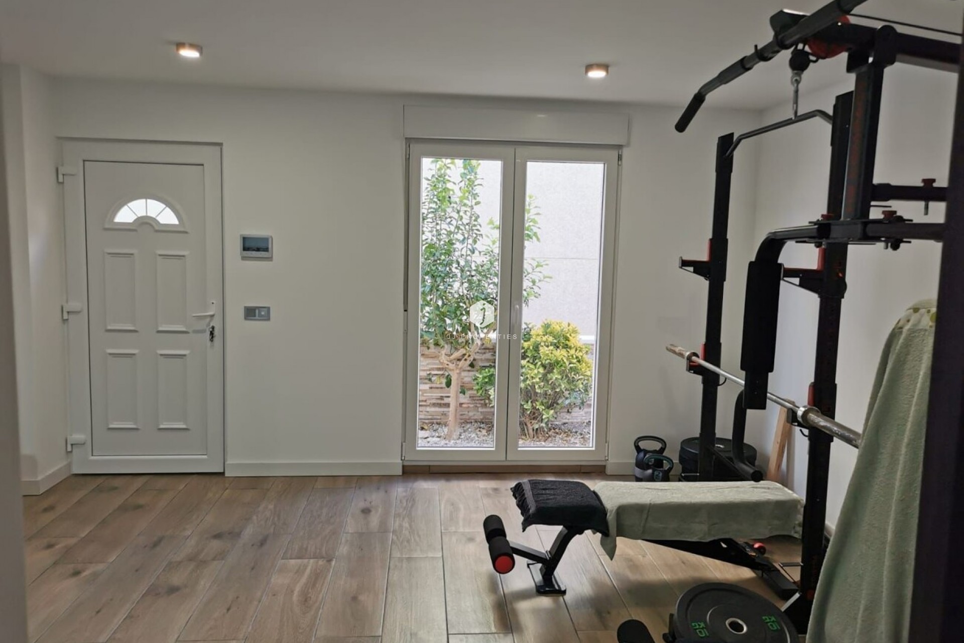 Aus zweiter Hand - Duplex -
Benijofar - Costa Blanca