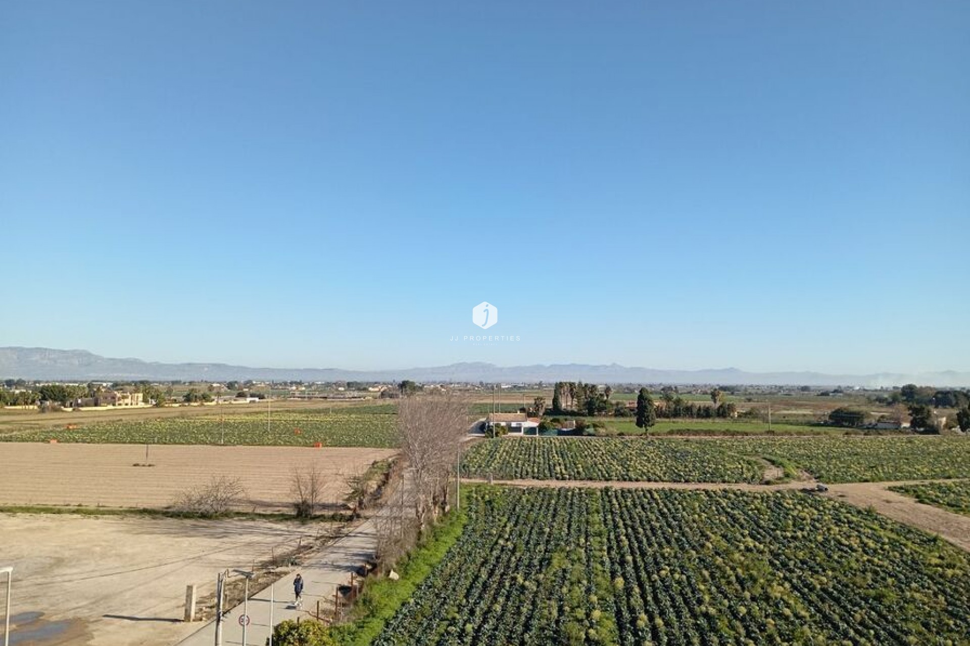 Aus zweiter Hand - Duplex -
Daya Vieja - Costa Blanca