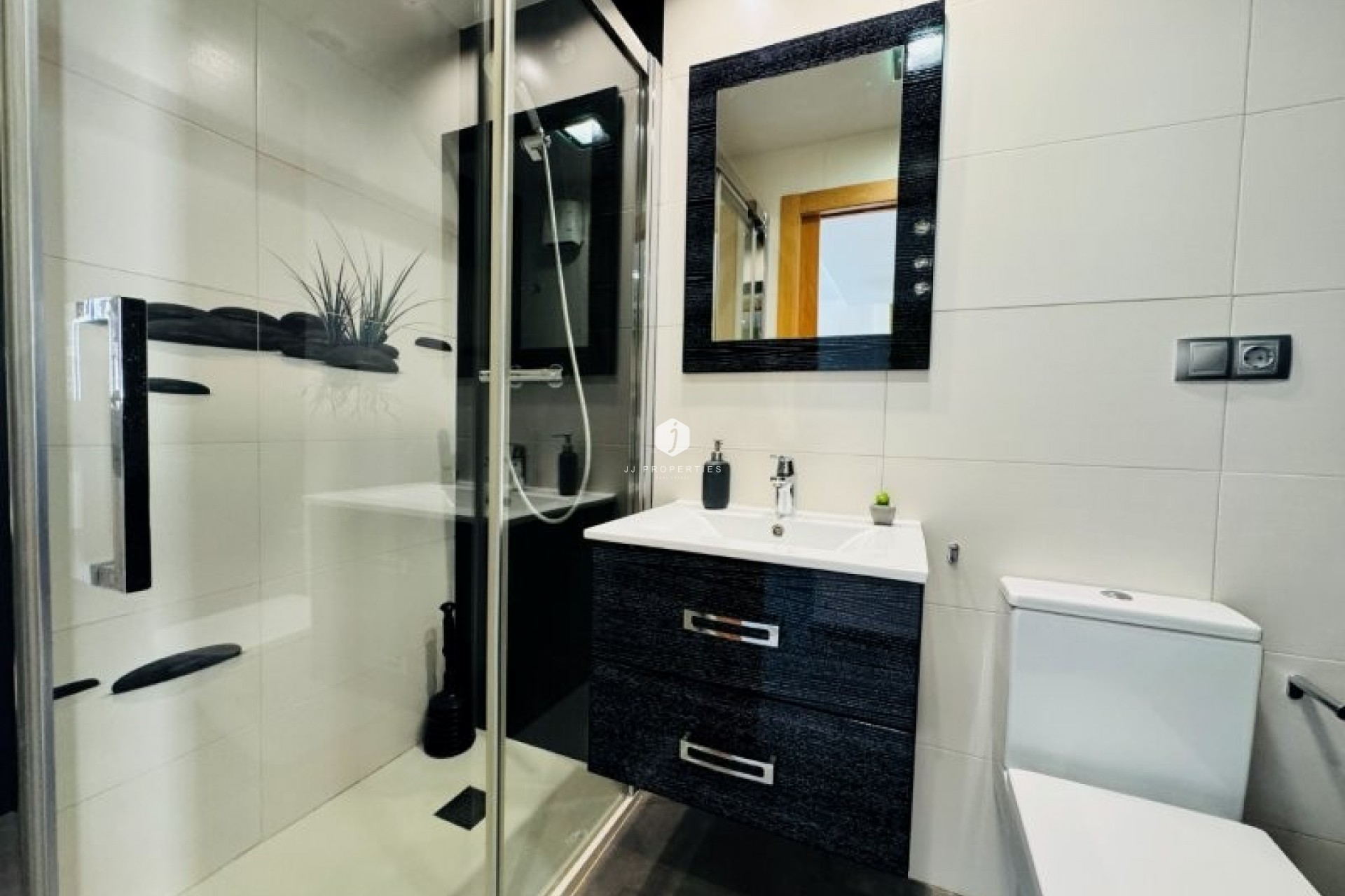 Aus zweiter Hand - Duplex -
Guardamar del Segura - Costa Blanca