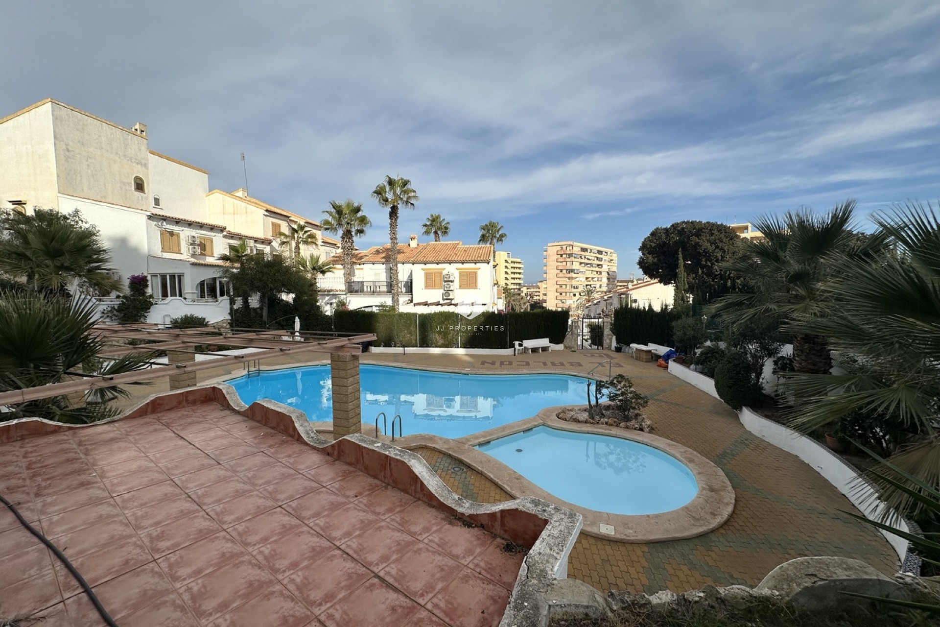 Aus zweiter Hand - Duplex -
La Mata - Costa Blanca