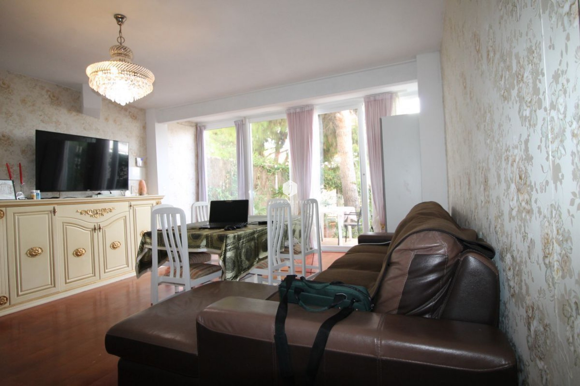 Aus zweiter Hand - Duplex -
La Zenia - Costa Blanca