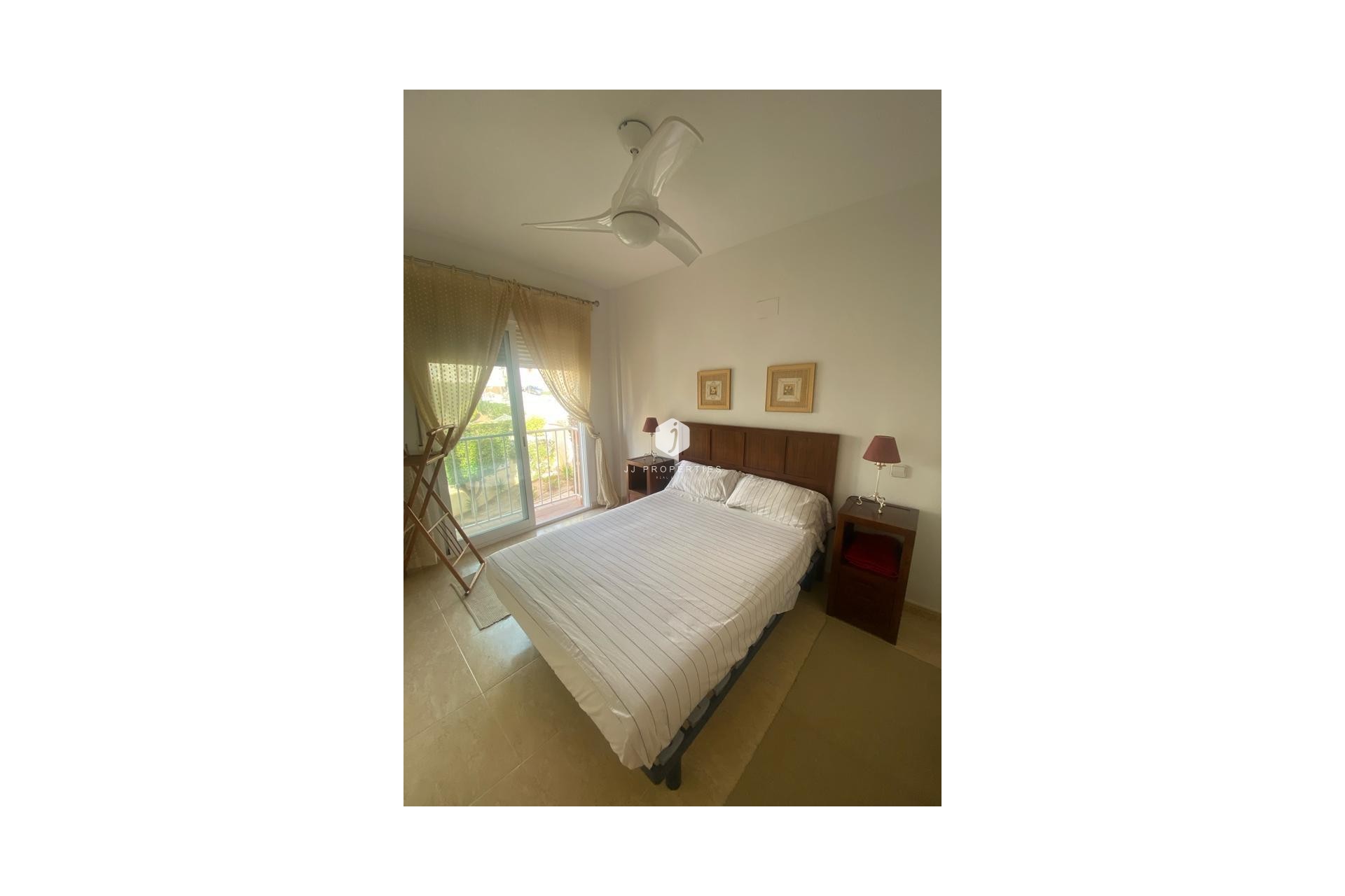 Aus zweiter Hand - Duplex -
Orihuela Costa - Campoamor