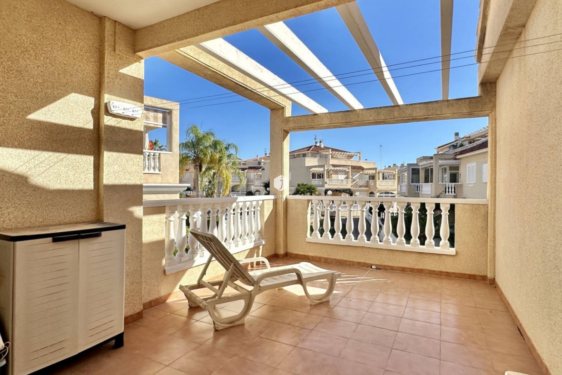 Aus zweiter Hand - Duplex -
Orihuela Costa - Costa Blanca