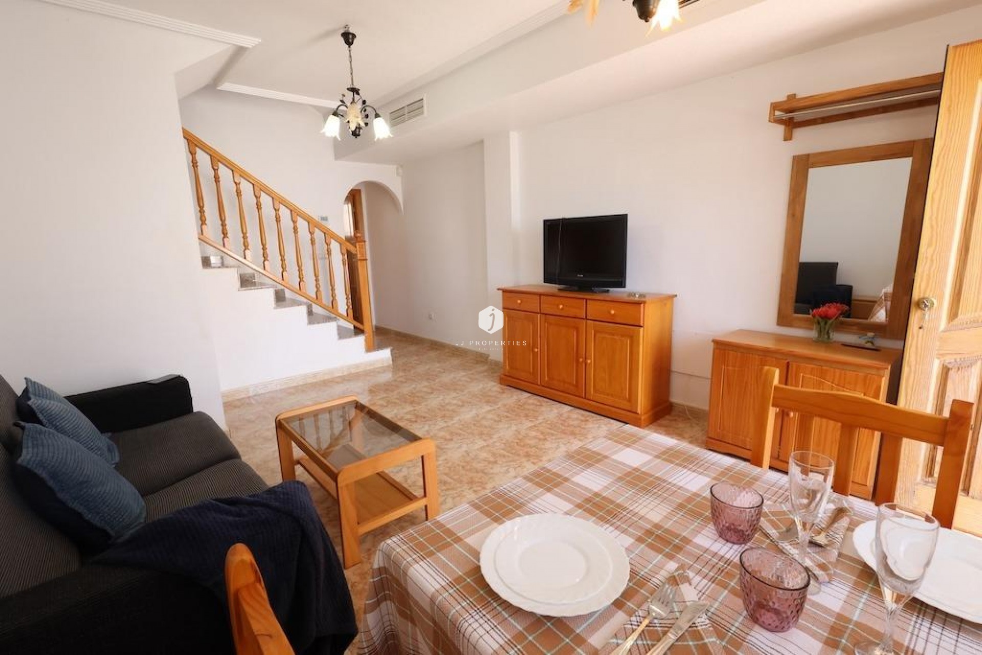 Aus zweiter Hand - Duplex -
Orihuela Costa - Costa Blanca