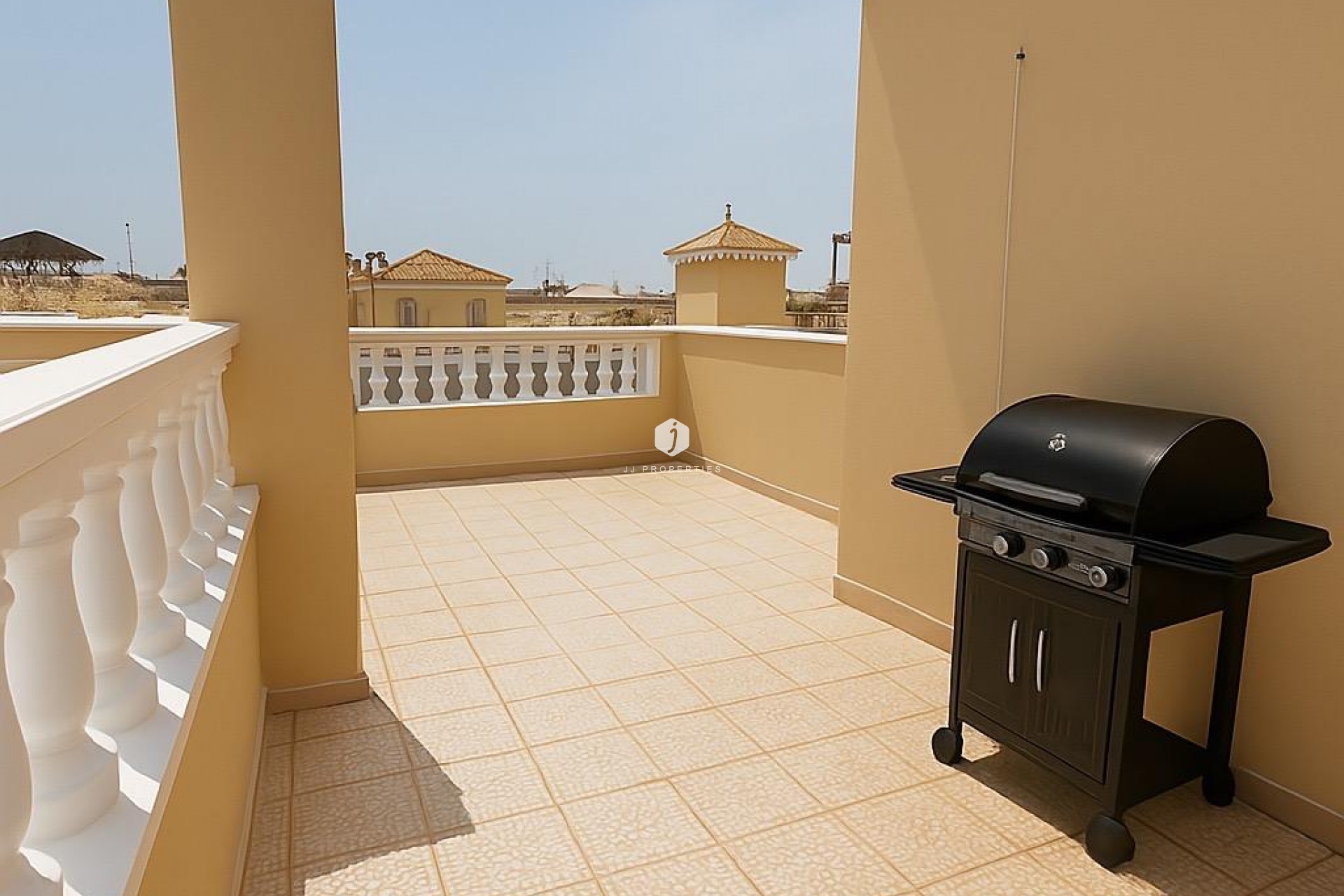 Aus zweiter Hand - Duplex -
Orihuela Costa - Los Almendros-la Florida