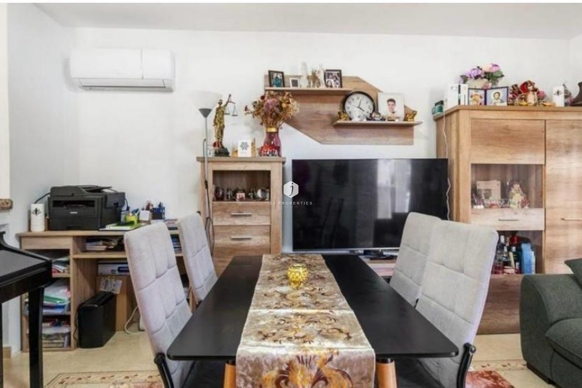 Aus zweiter Hand - Duplex -
San Miguel de Salinas - Las Filipinas