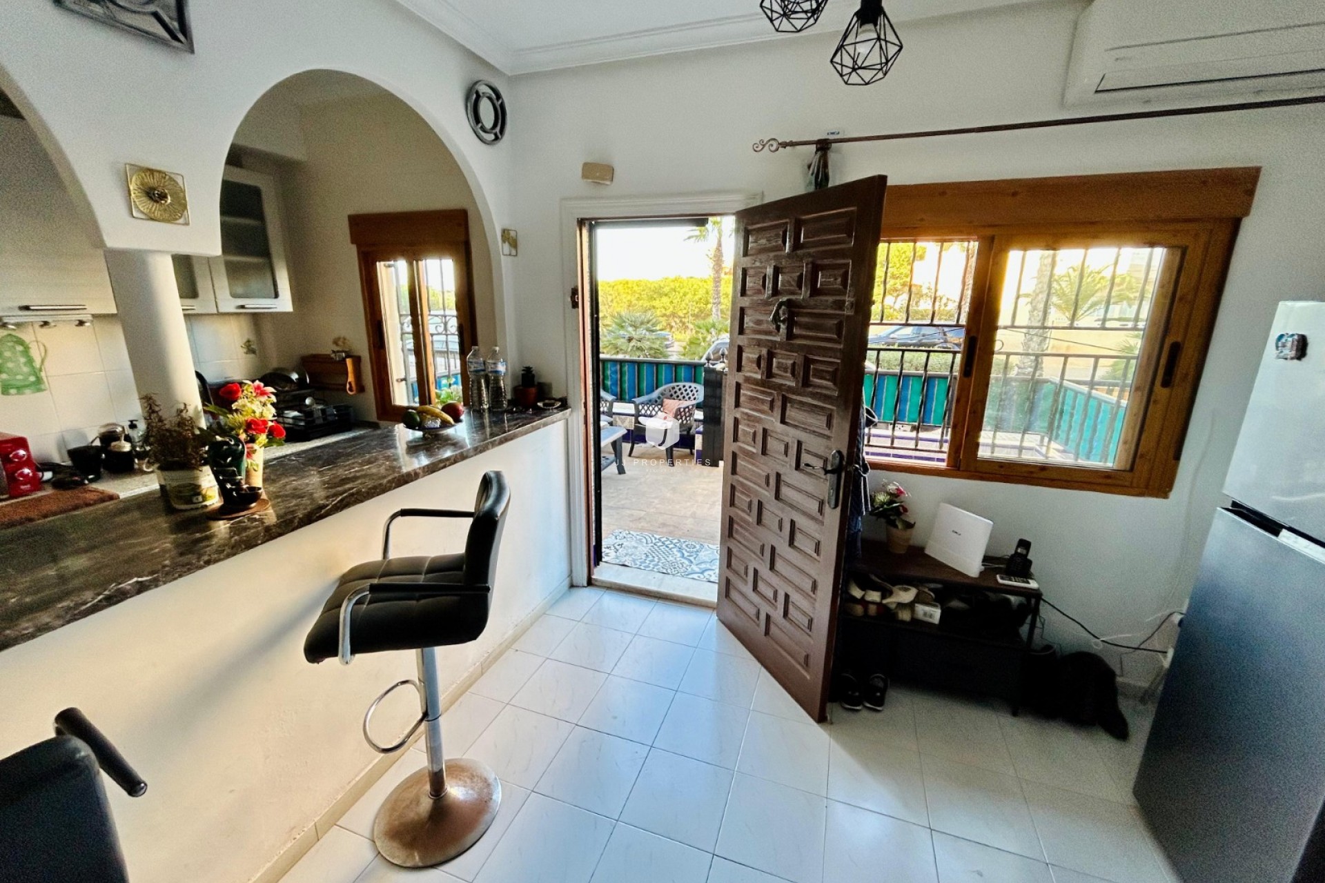 Aus zweiter Hand - Duplex -
Torrevieja - Costa Blanca