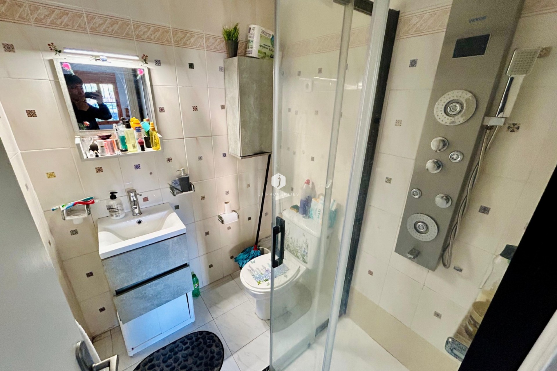 Aus zweiter Hand - Duplex -
Torrevieja - Costa Blanca