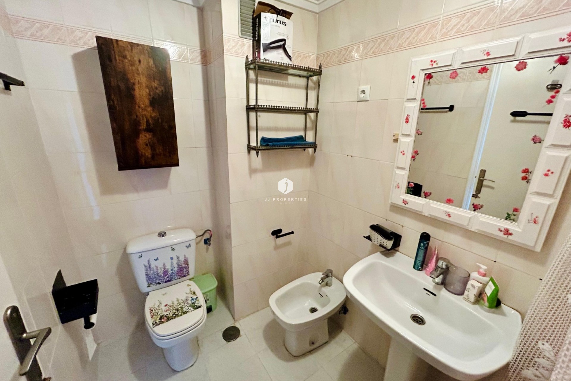 Aus zweiter Hand - Duplex -
Torrevieja - Costa Blanca