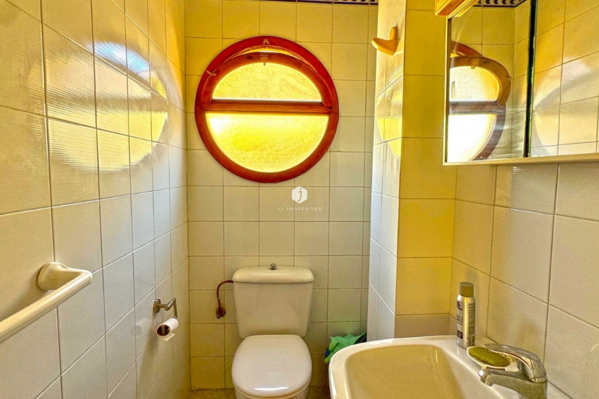 Aus zweiter Hand - Duplex -
Torrevieja - Costa Blanca