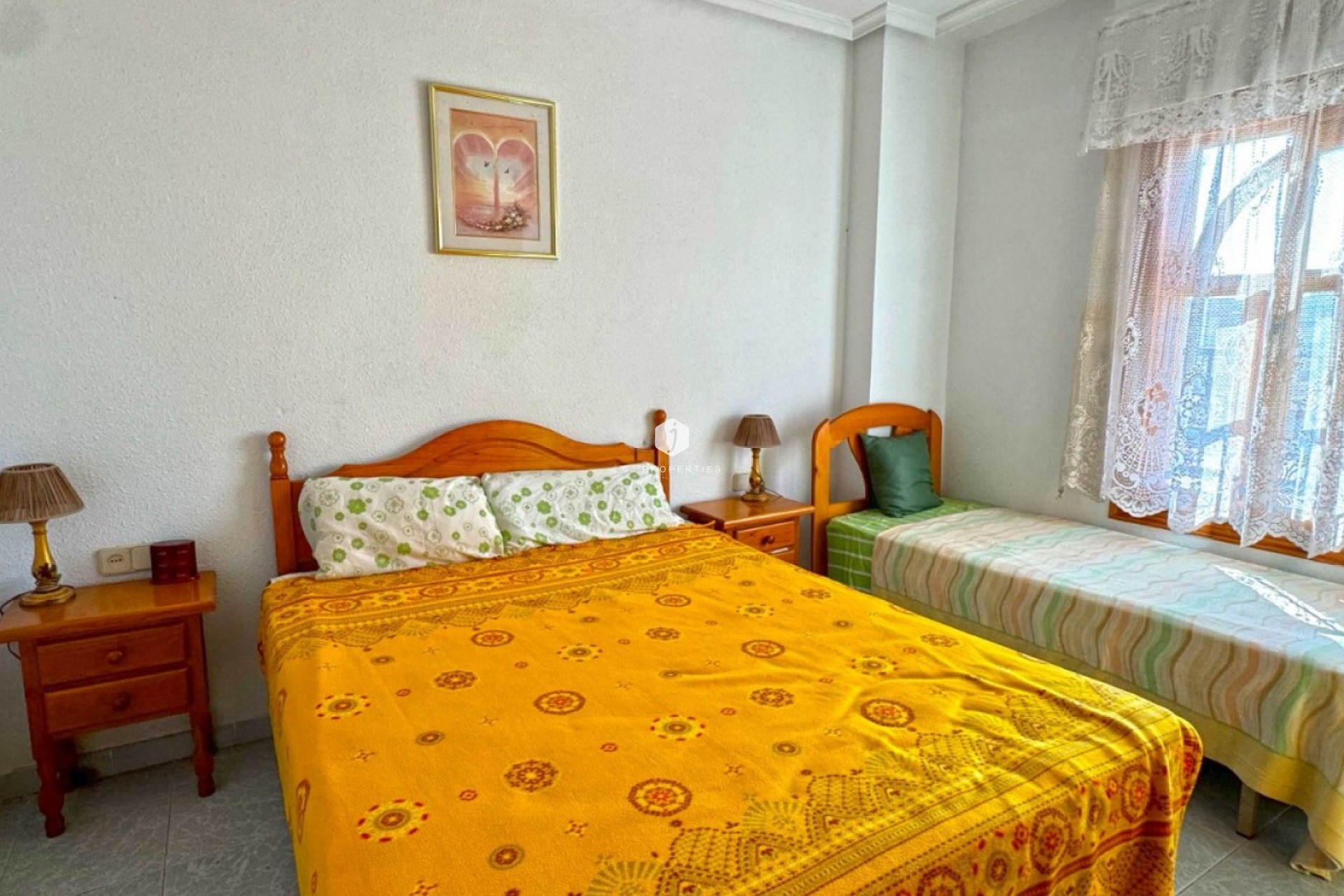 Aus zweiter Hand - Duplex -
Torrevieja - Costa Blanca