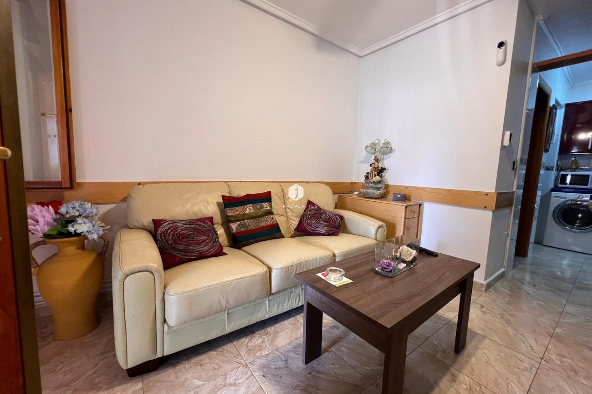 Aus zweiter Hand - Duplex -
Torrevieja - Costa Blanca