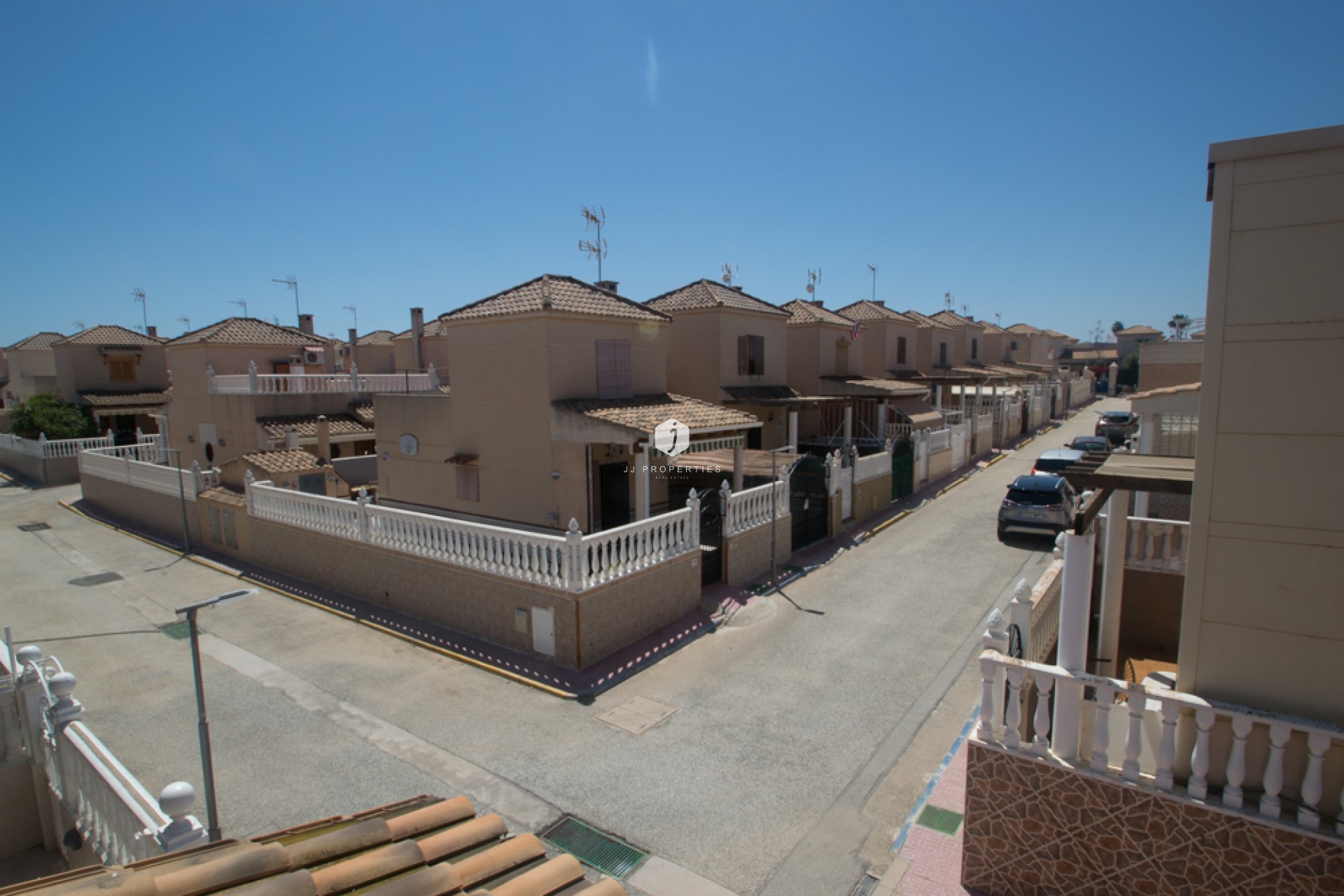 Aus zweiter Hand - Duplex -
Torrevieja - Costa Blanca