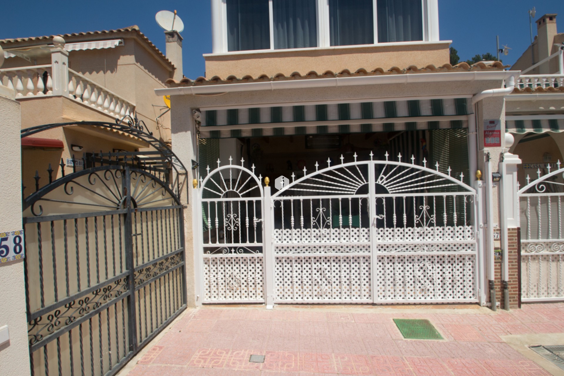 Aus zweiter Hand - Duplex -
Torrevieja - Costa Blanca