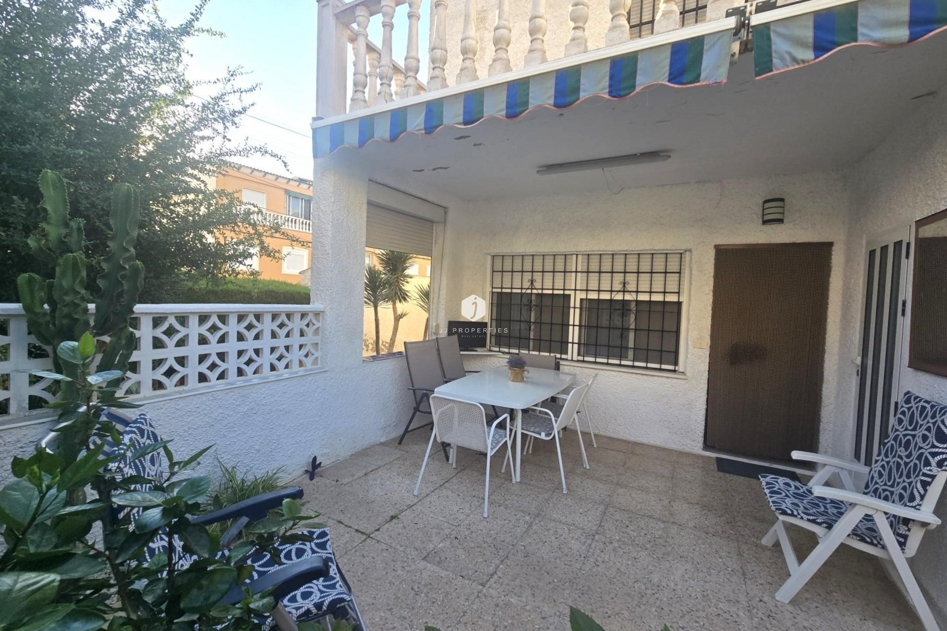 Aus zweiter Hand - Duplex -
Torrevieja - Habaneras