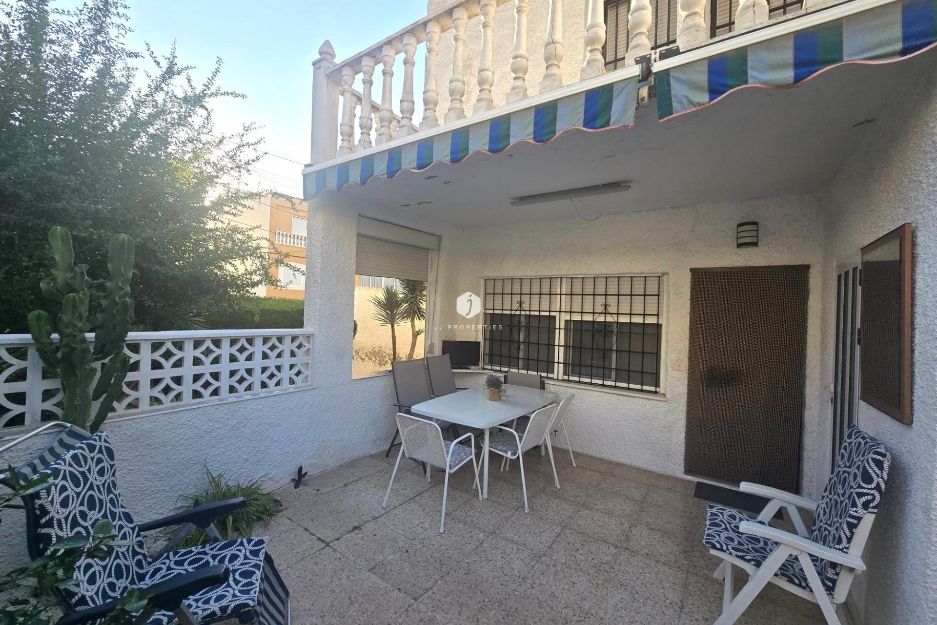Aus zweiter Hand - Duplex -
Torrevieja - Habaneras