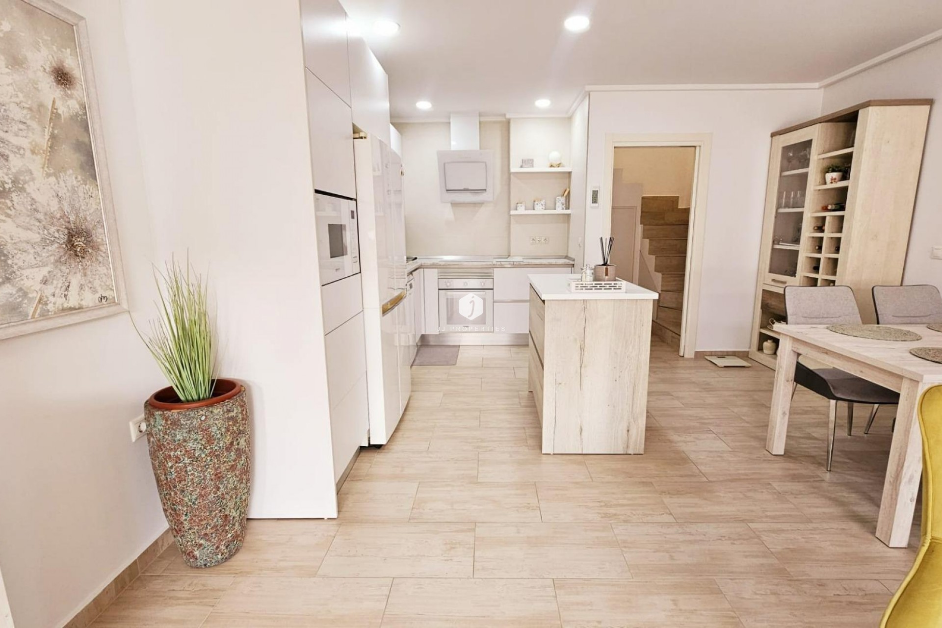 Aus zweiter Hand - Duplex -
Torrevieja - La siesta