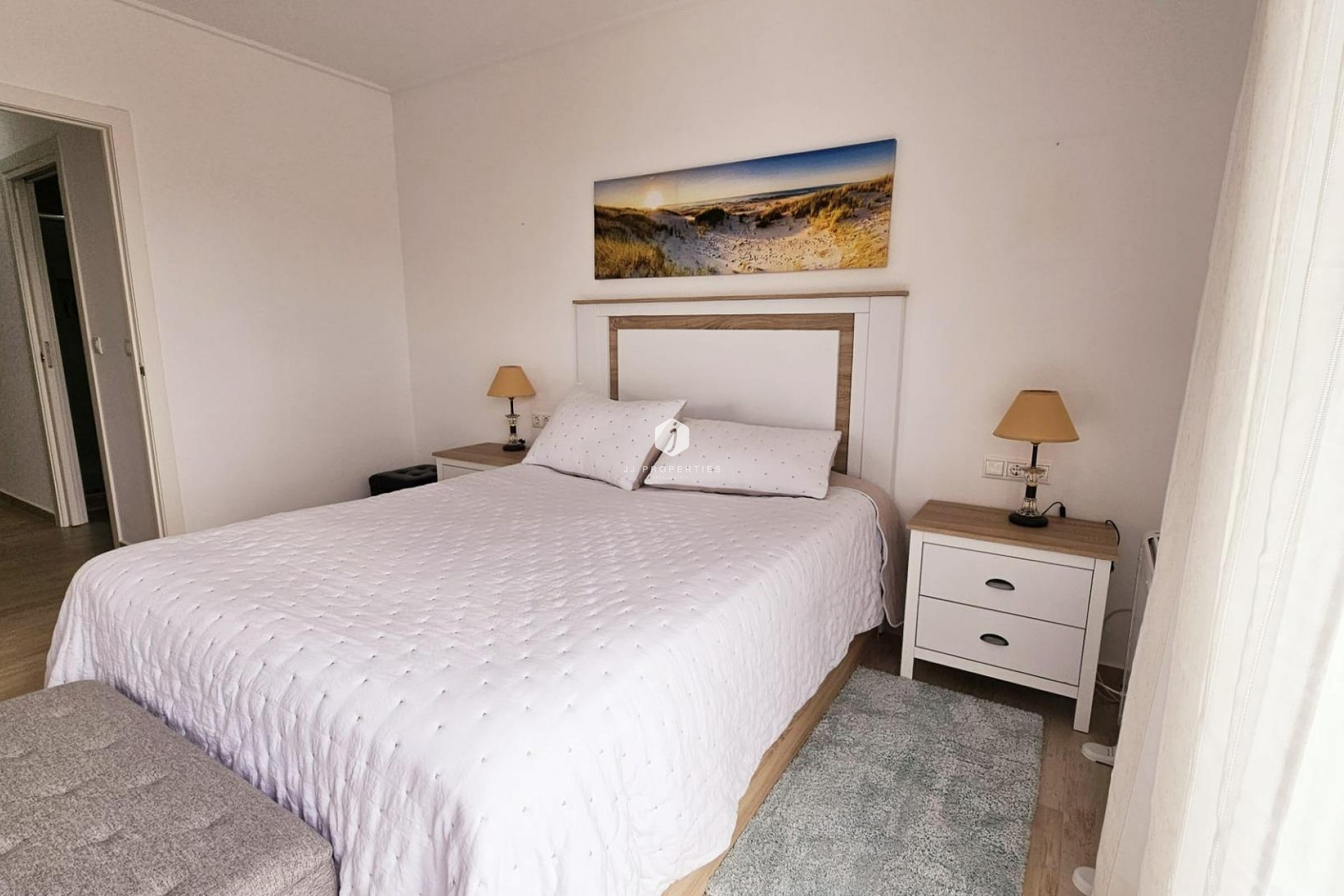 Aus zweiter Hand - Duplex -
Torrevieja - La siesta