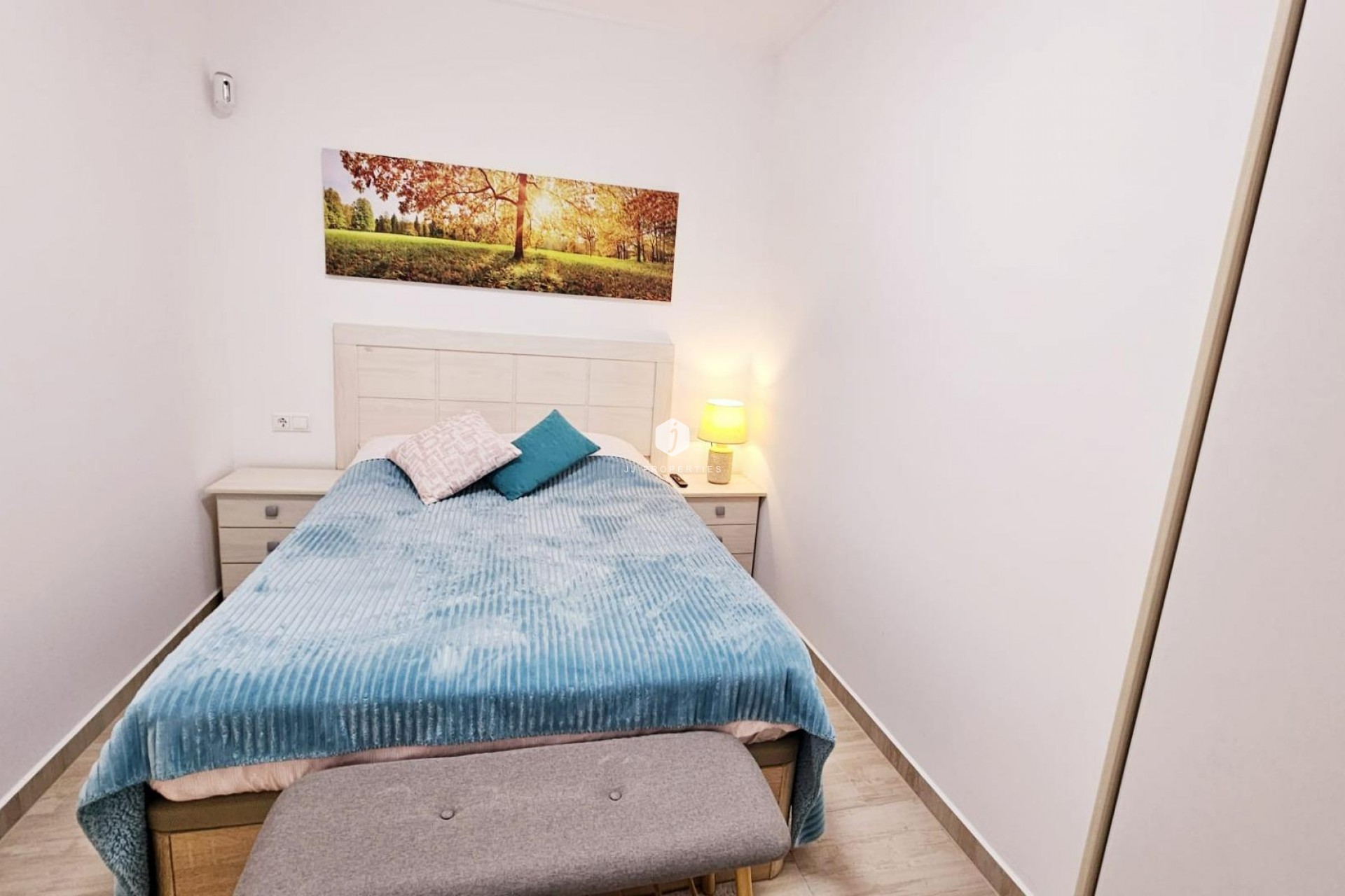 Aus zweiter Hand - Duplex -
Torrevieja - La siesta