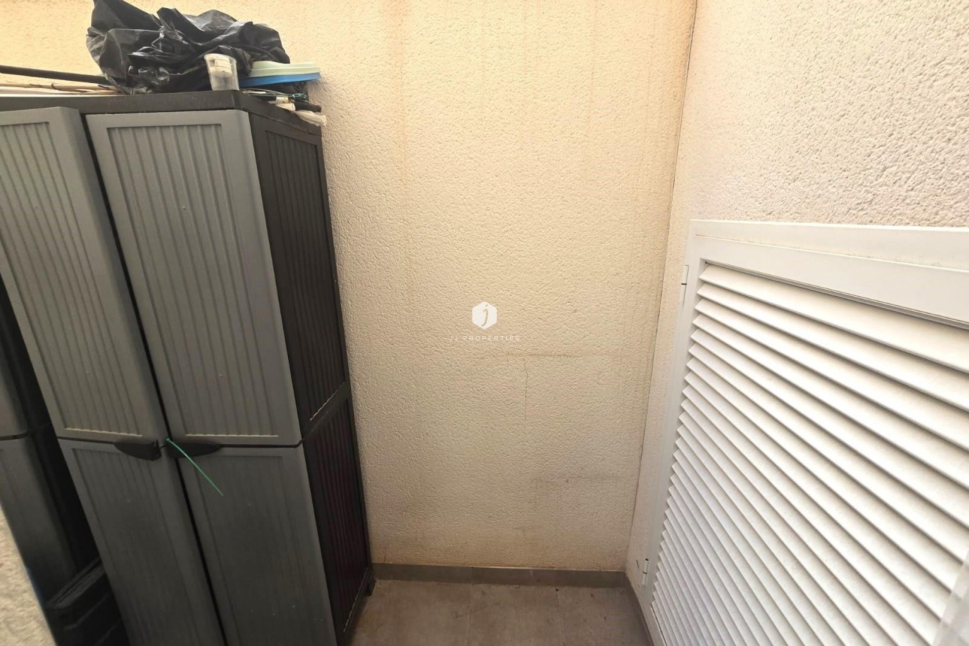 Aus zweiter Hand - Duplex -
Torrevieja - Sector 25