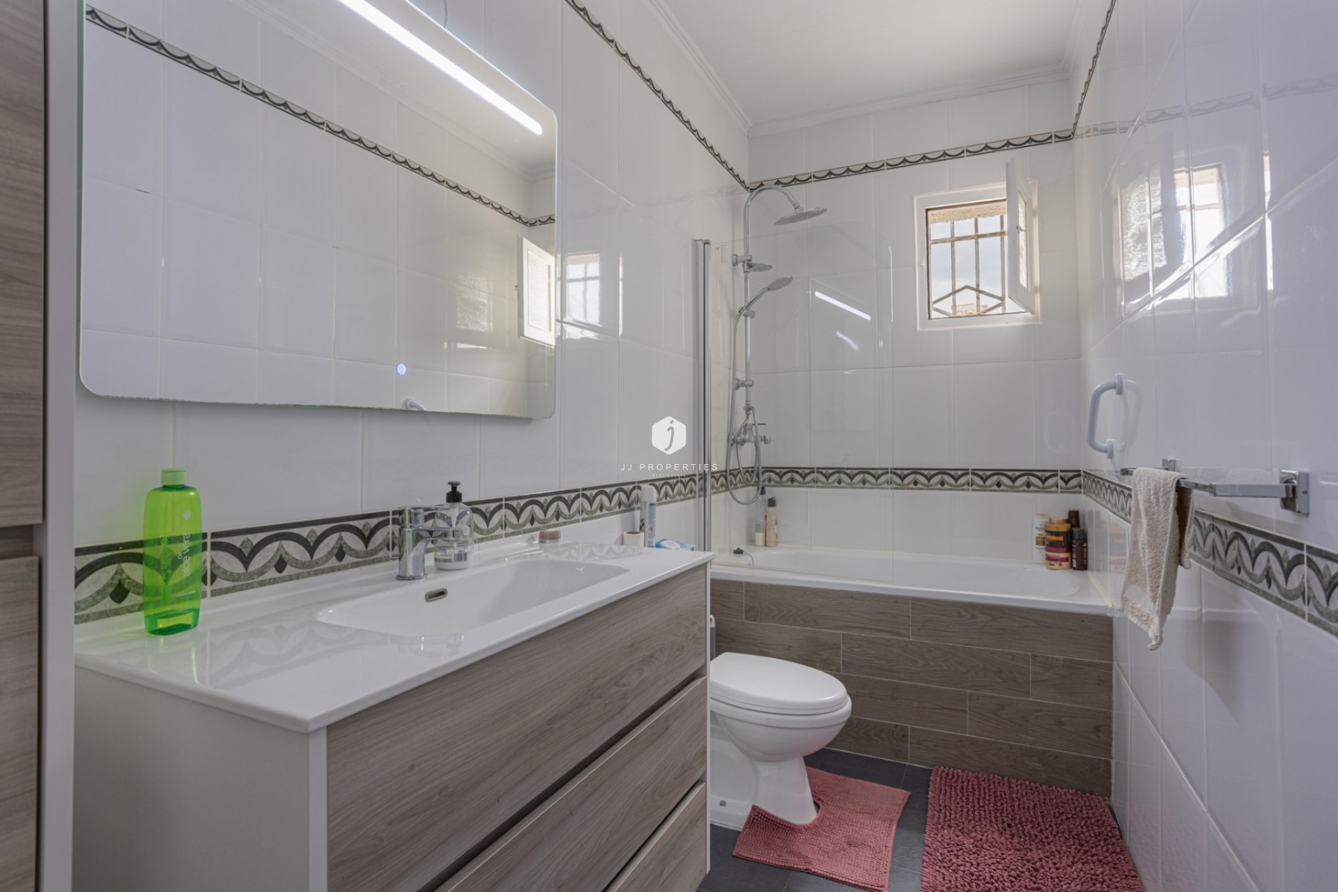 Aus zweiter Hand - Landgut -
Albatera - Inland