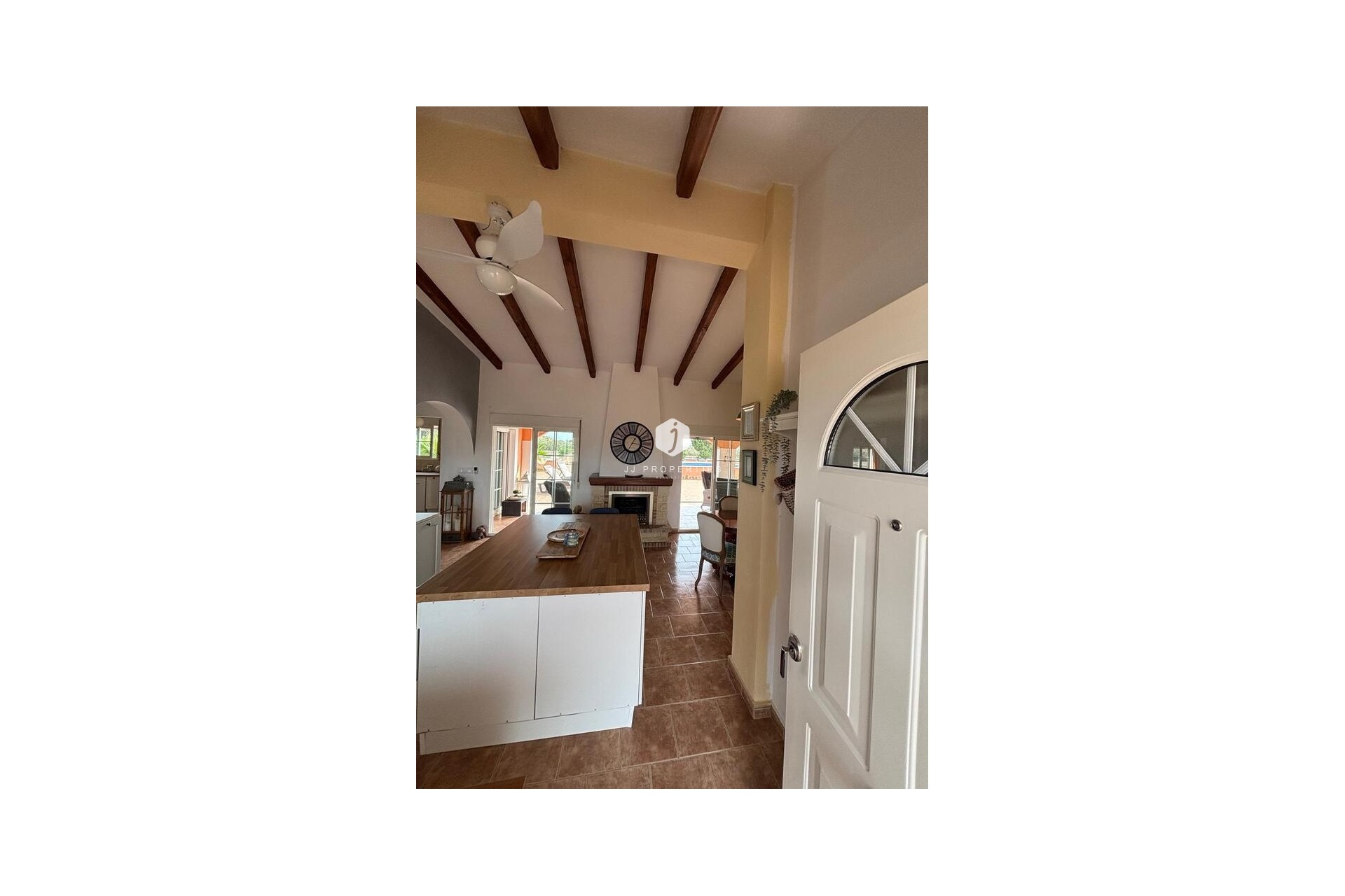 Aus zweiter Hand - Landgut -
Dolores - Costa Blanca