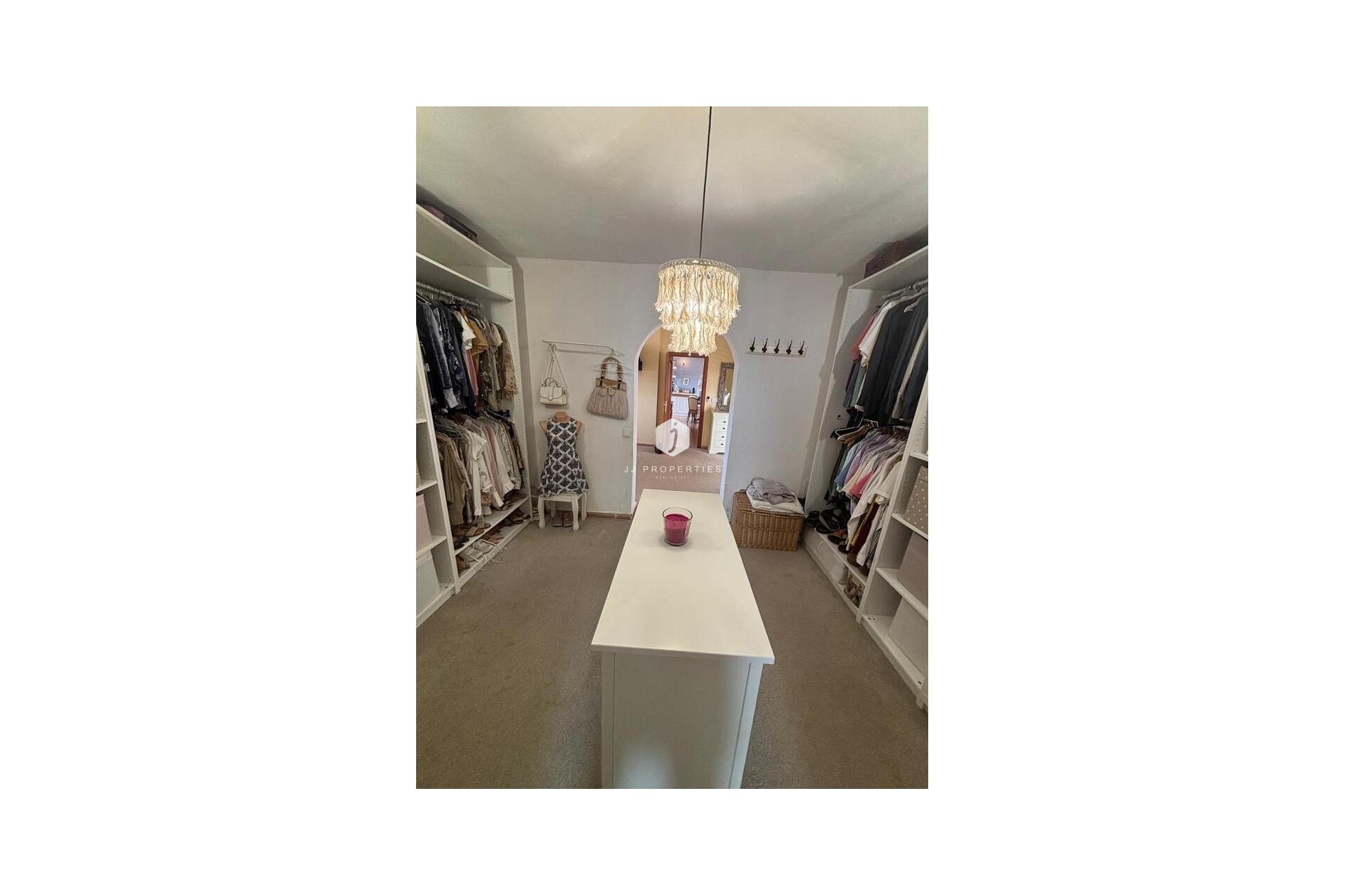 Aus zweiter Hand - Landgut -
Dolores - Costa Blanca