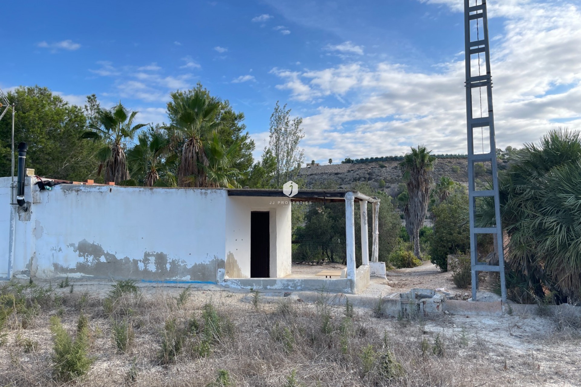 Aus zweiter Hand - Landgut -
Jacarilla - Inland