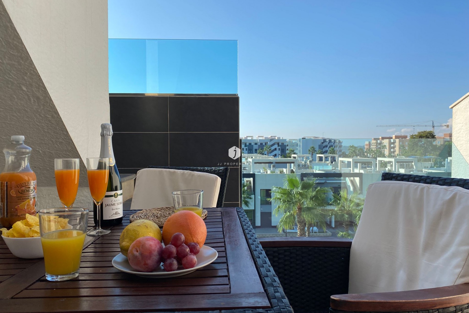 Aus zweiter Hand - Penthouse -
El Raso - Costa Blanca